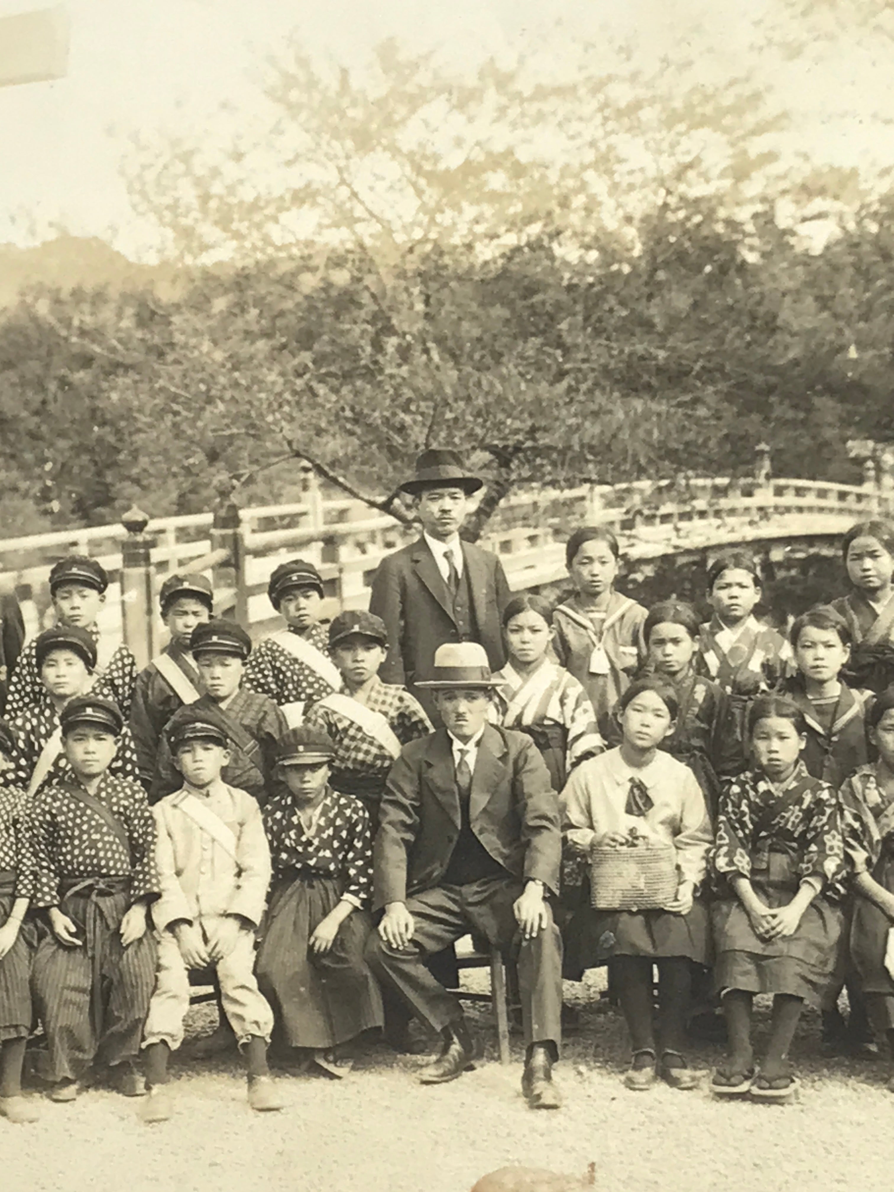 Japanese Showa School Class Trip Photograph Vtg Group Ise Shrine Sepia PH141