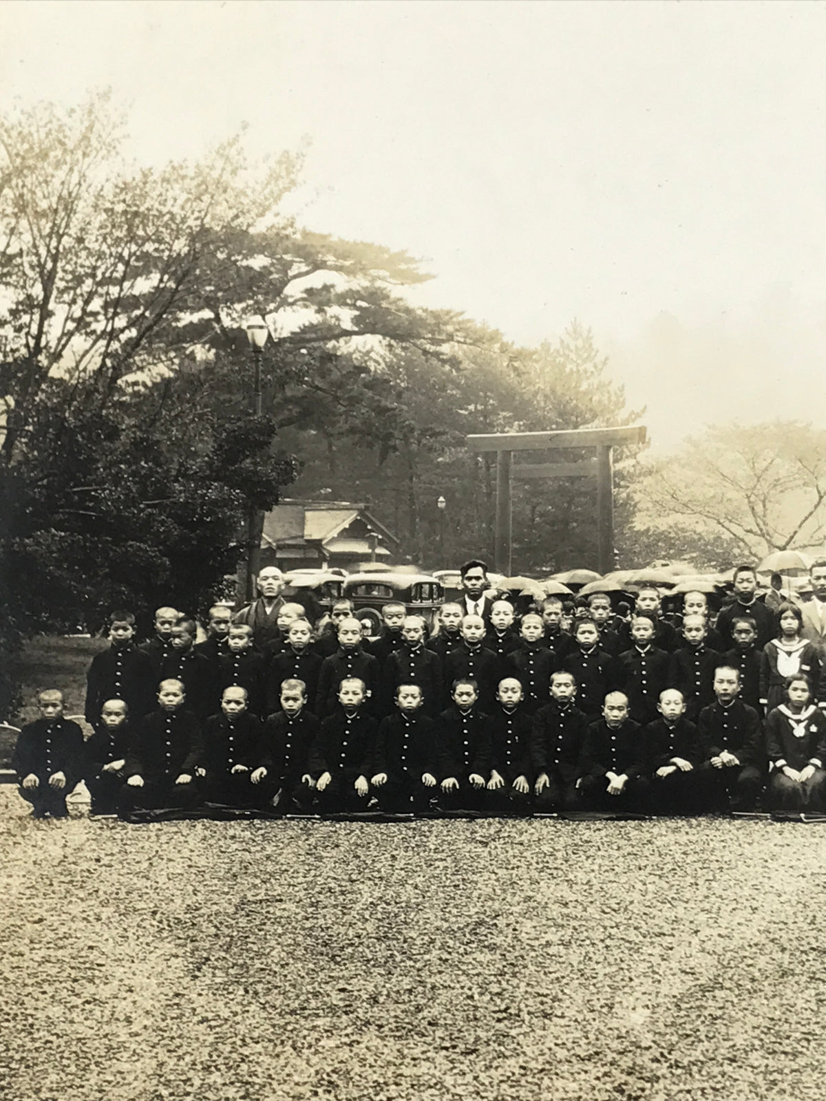 Japanese Showa School Class Trip Photograph Vtg Group Ise Shrine Sepia PH163