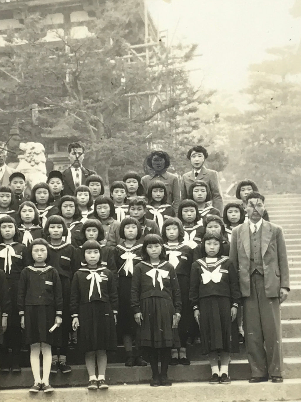 Japanese Showa School Trip Photograph Student Kiyomizu Temple Black White PH158