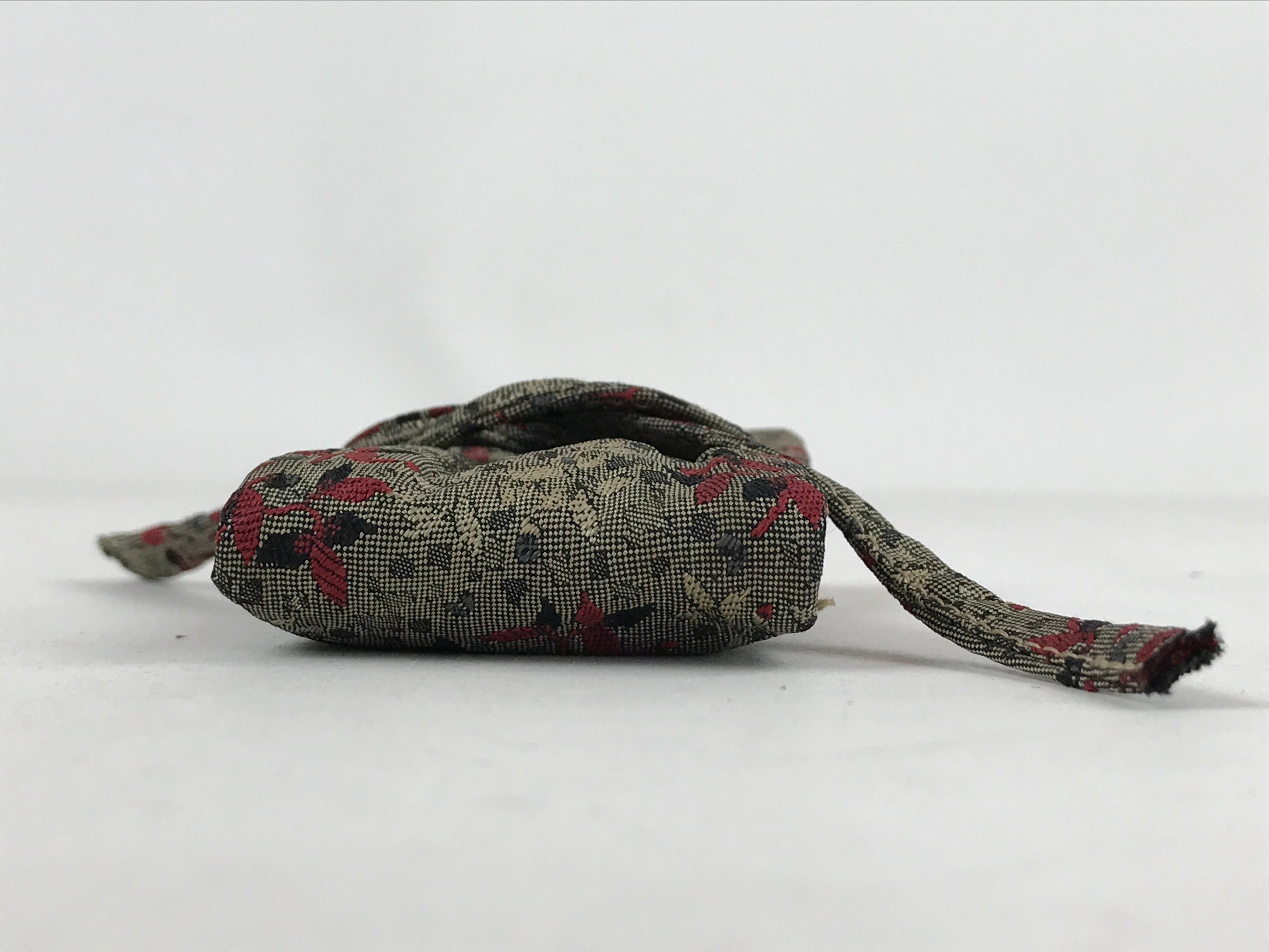 Japanese Silk Folding Fan Case Vtg Maisen Sensubukuro Red Gray Leaves KB76