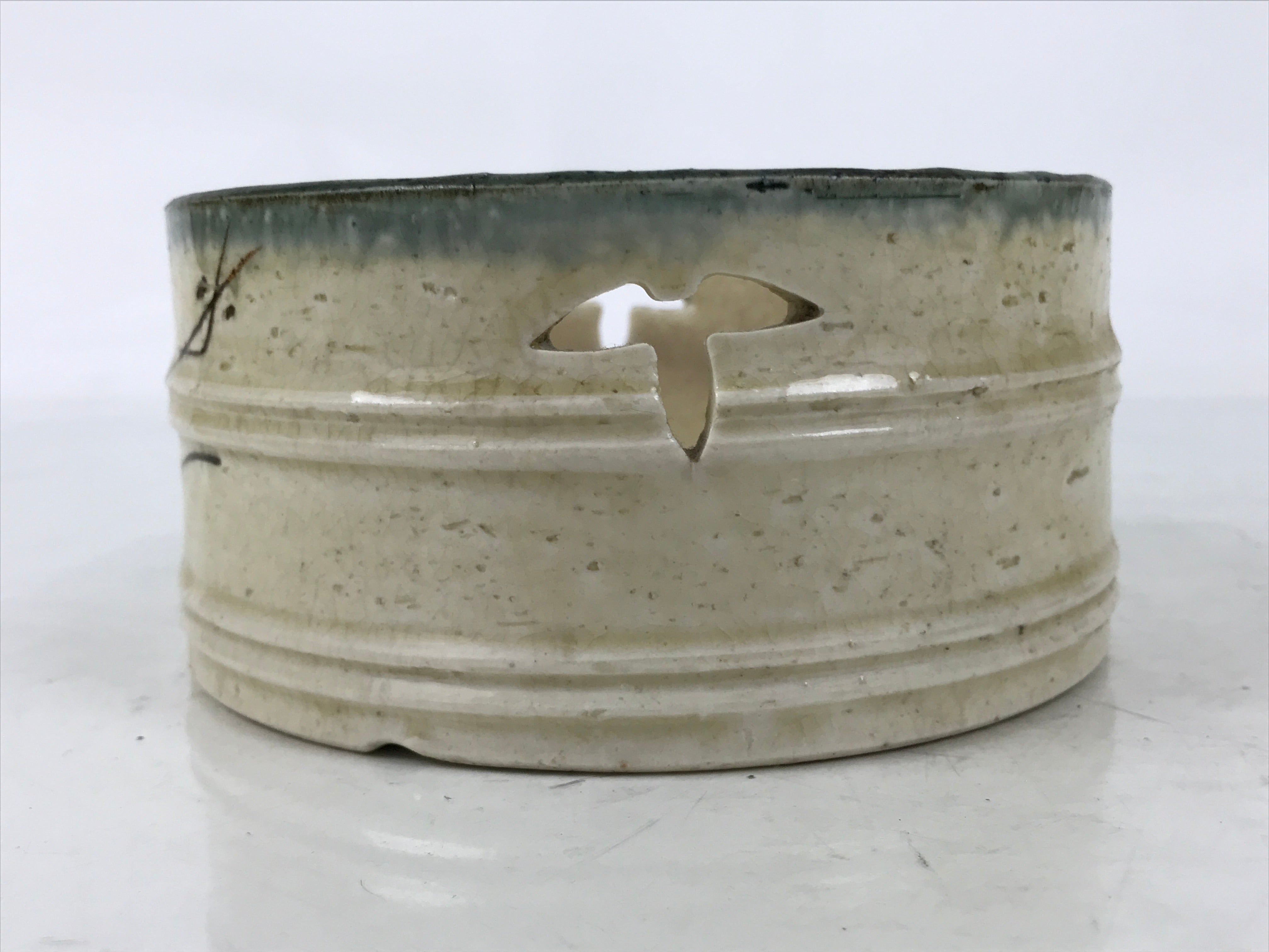 Japanese Small Ceramic Suiban Flower Vase Pottery Ikebana Arrangement Plum Y444