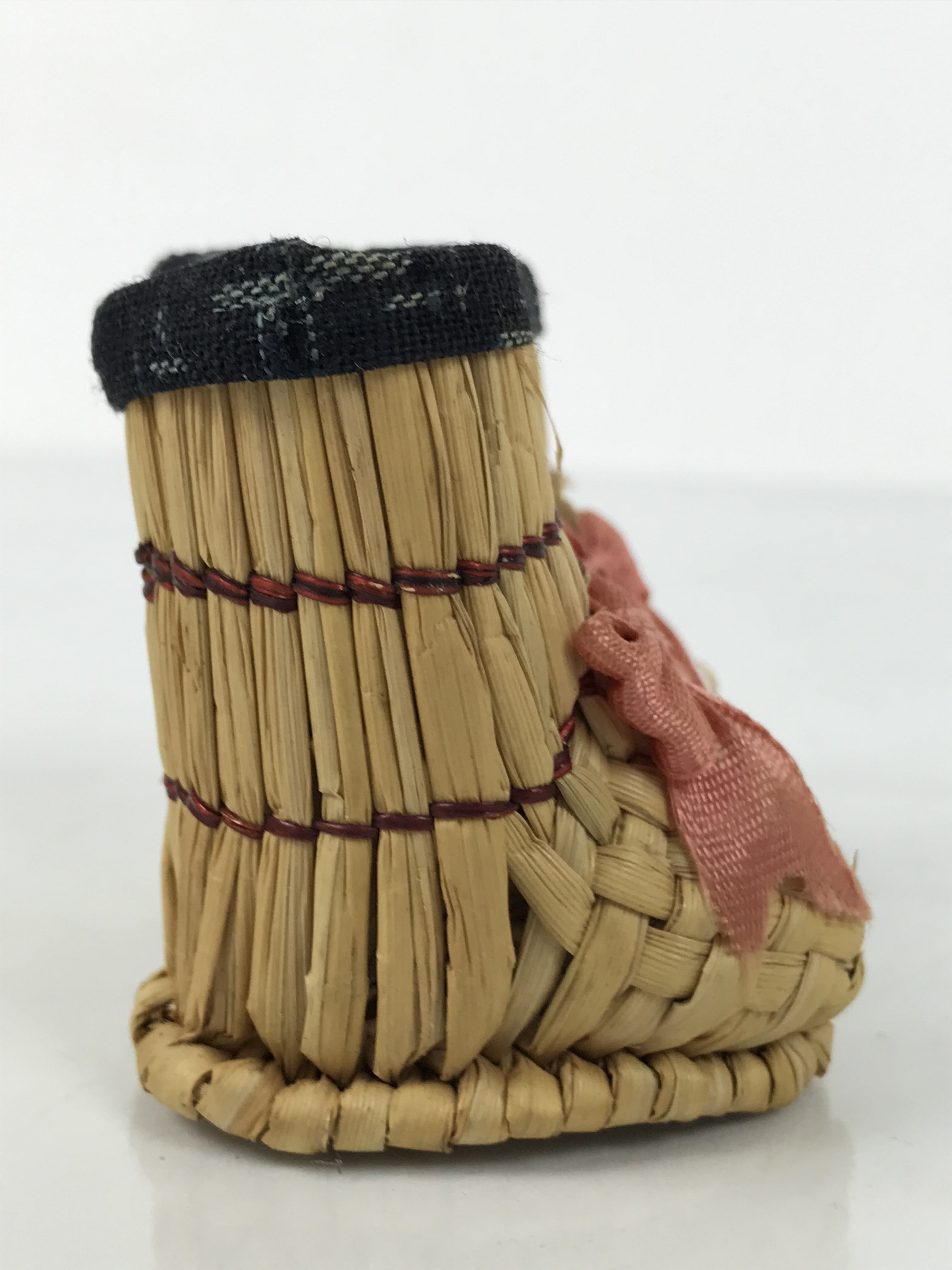 Japanese Straw Kokeshi Doll Vtg Figurine Snow Boots Handmade Ribbon Brown KF797