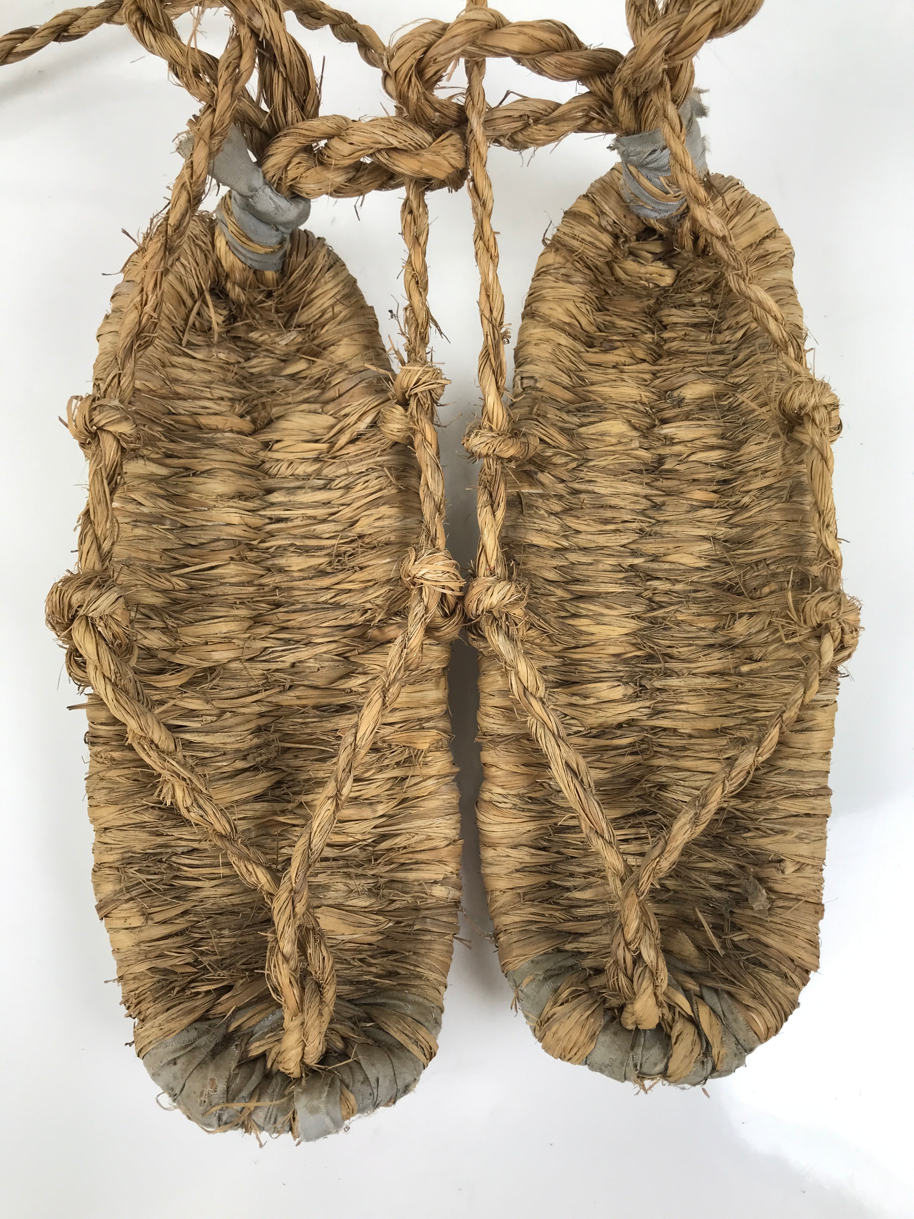 Japanese Traditional Footwear Waraji Rice Straw Sandals Vtg Woven Warazori JK871