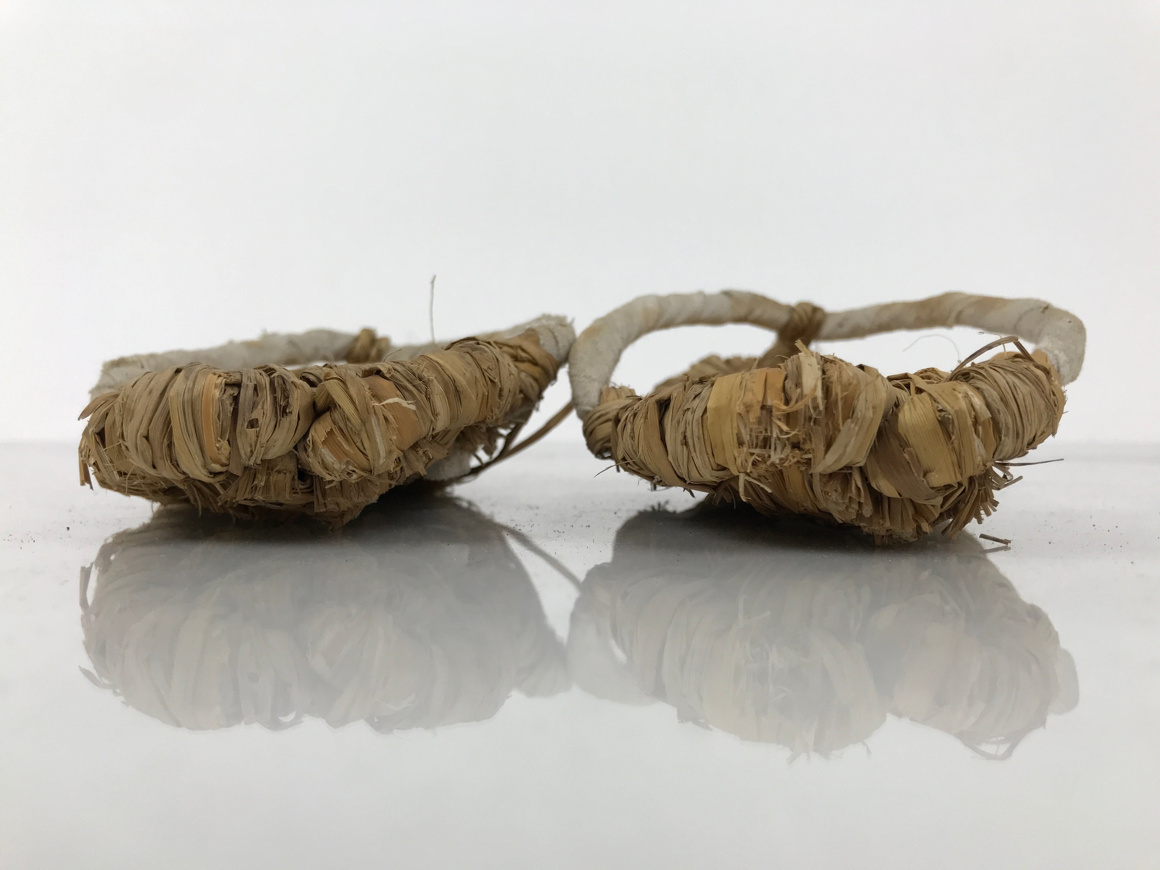 Japanese Traditional Footwear Warazori Rice Straw Sandals Vtg Woven Waraji JK921