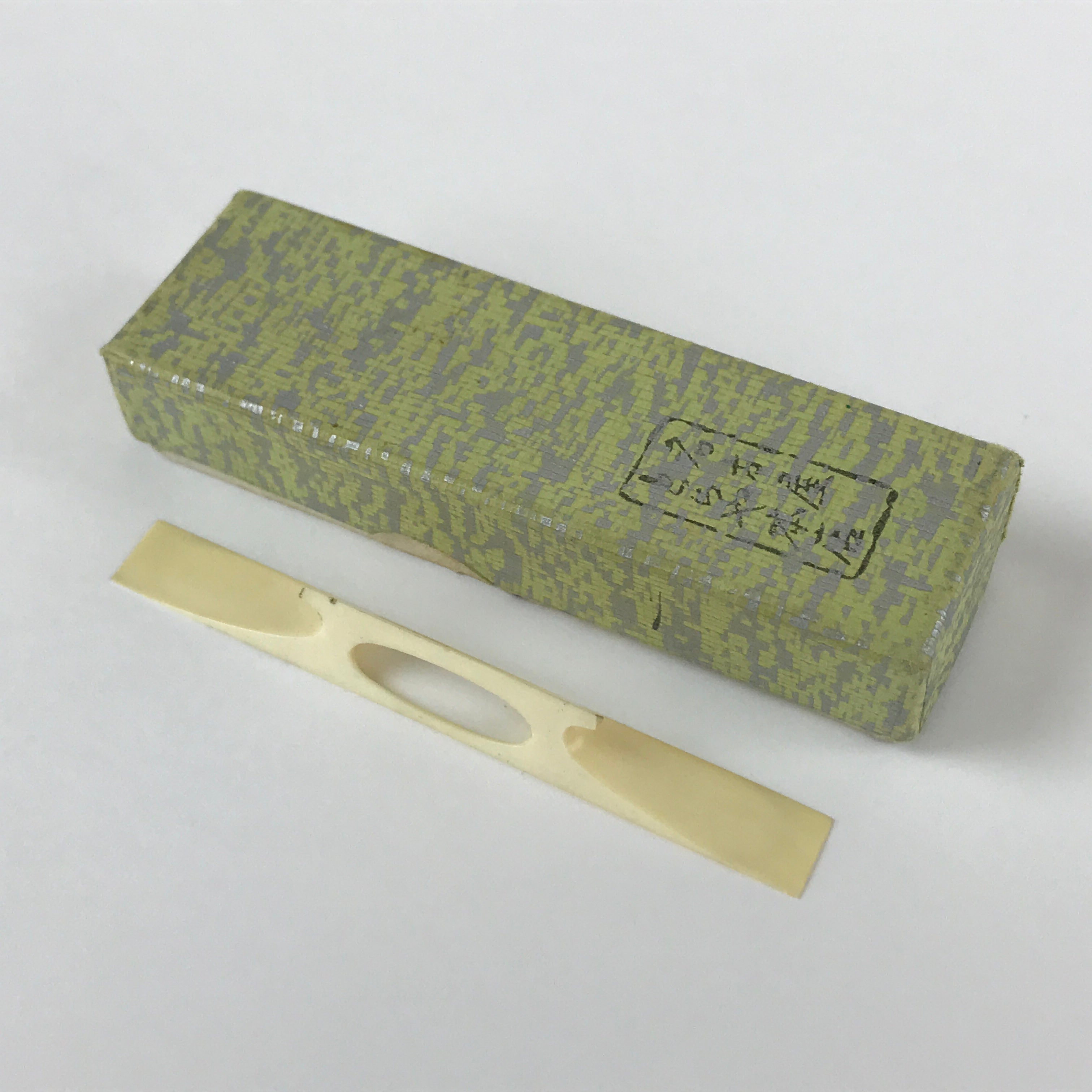 Japanese Traditional Shamisen Plastic Bridge Koma Vtg Instrument Accessory JK672