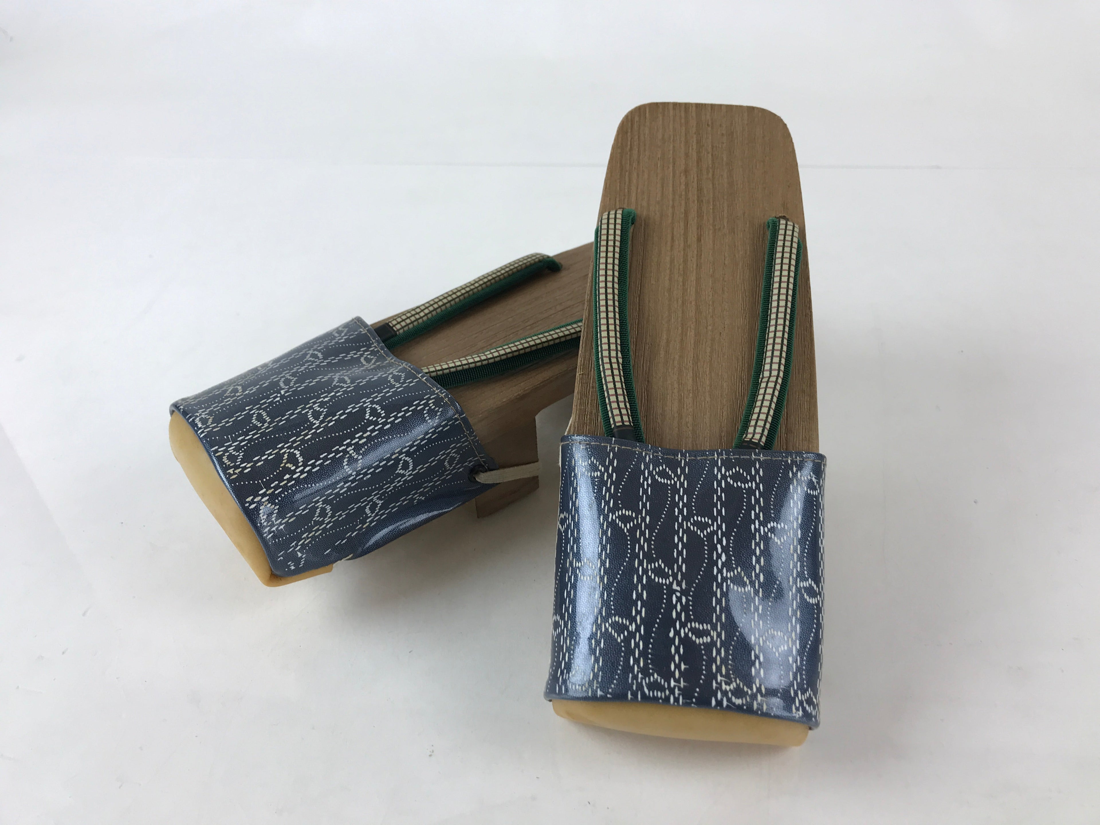 Japanese Traditonal Footwear Geta Wooden Clogs Rain Cover Yukata Kimono JK520