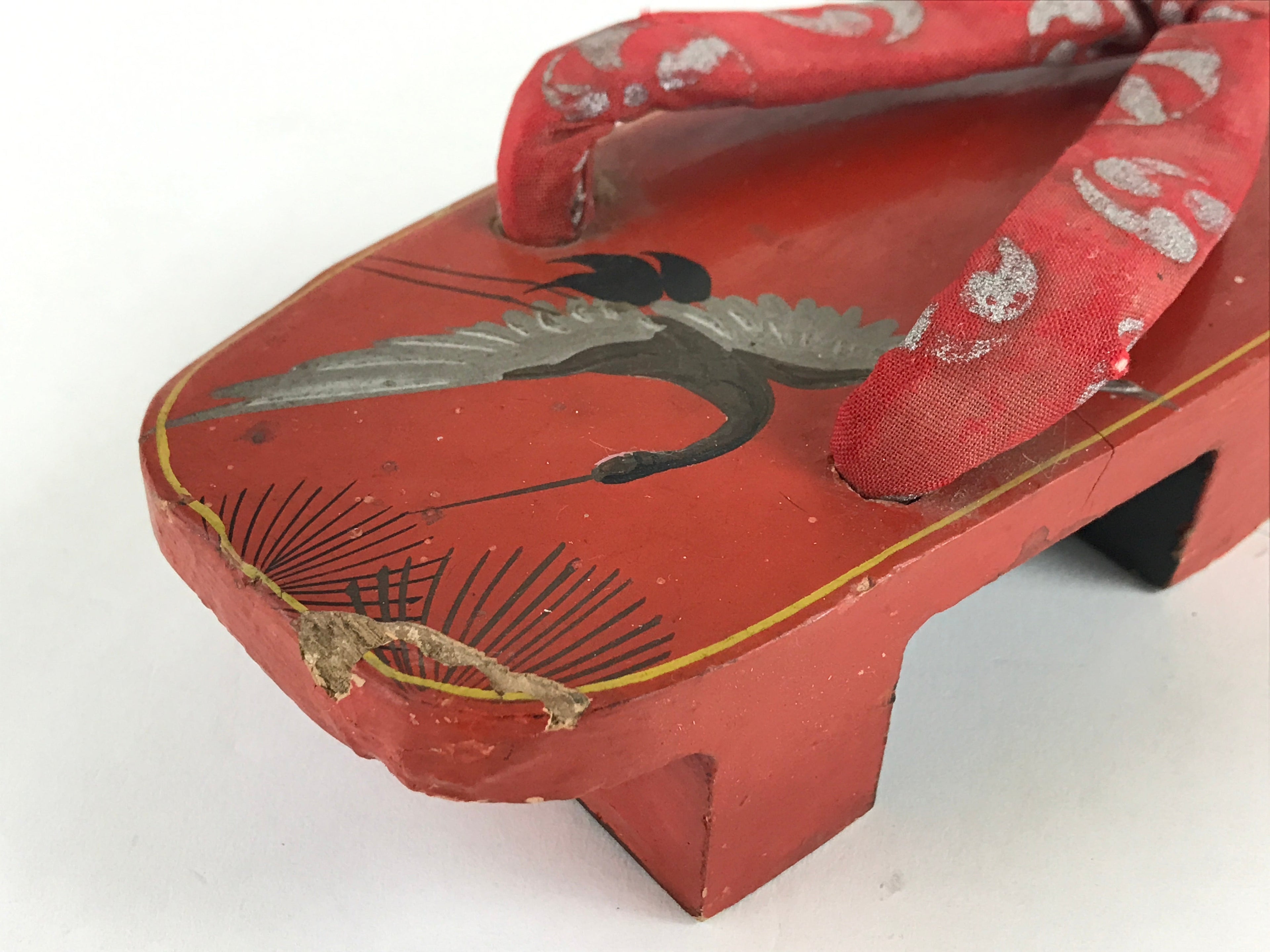 Japanese Traditonal Sandals Geta Wooden Lacquered Clogs Red Silver Crane JK503