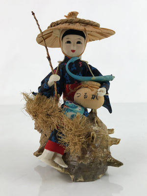 Japanese Tsuruga Fisherwoman Figurine Vtg Seashell Okimono Folk Art BD986