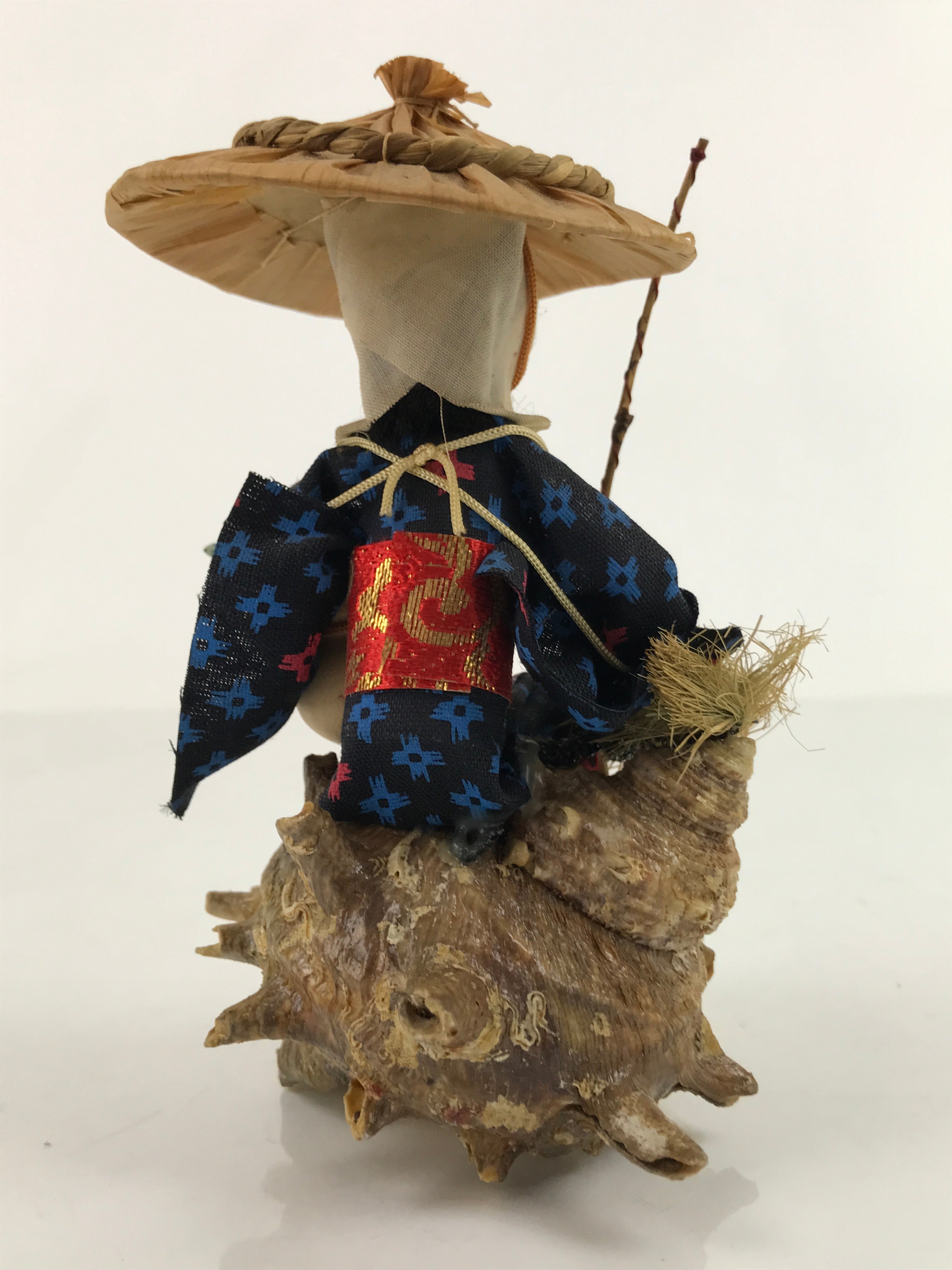 Japanese Tsuruga Fisherwoman Figurine Vtg Seashell Okimono Folk Art BD986