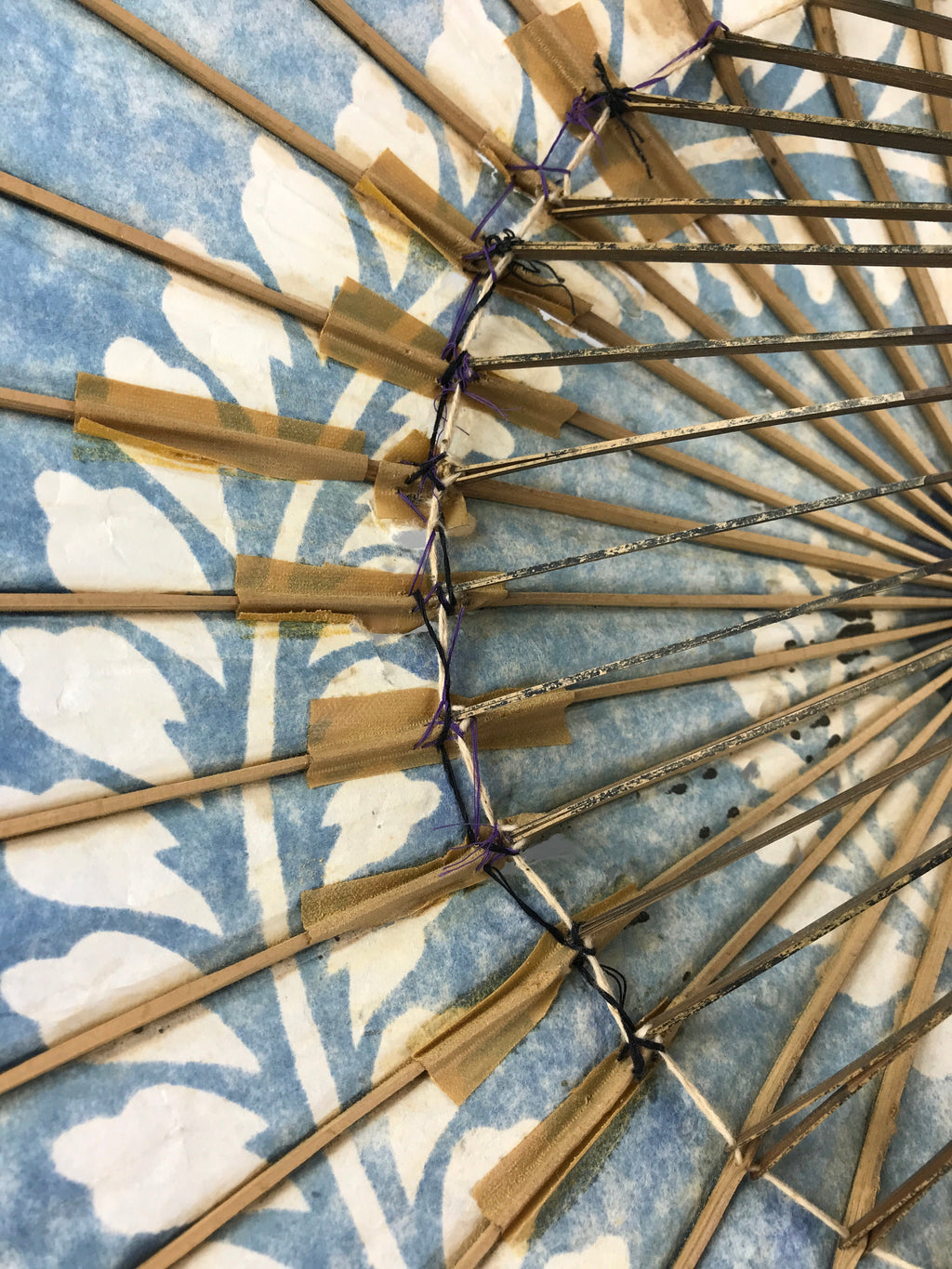Japanese Umbrella Parasol Vtg Wagasa Bangasa Geisha Paper Blue Vines JK522