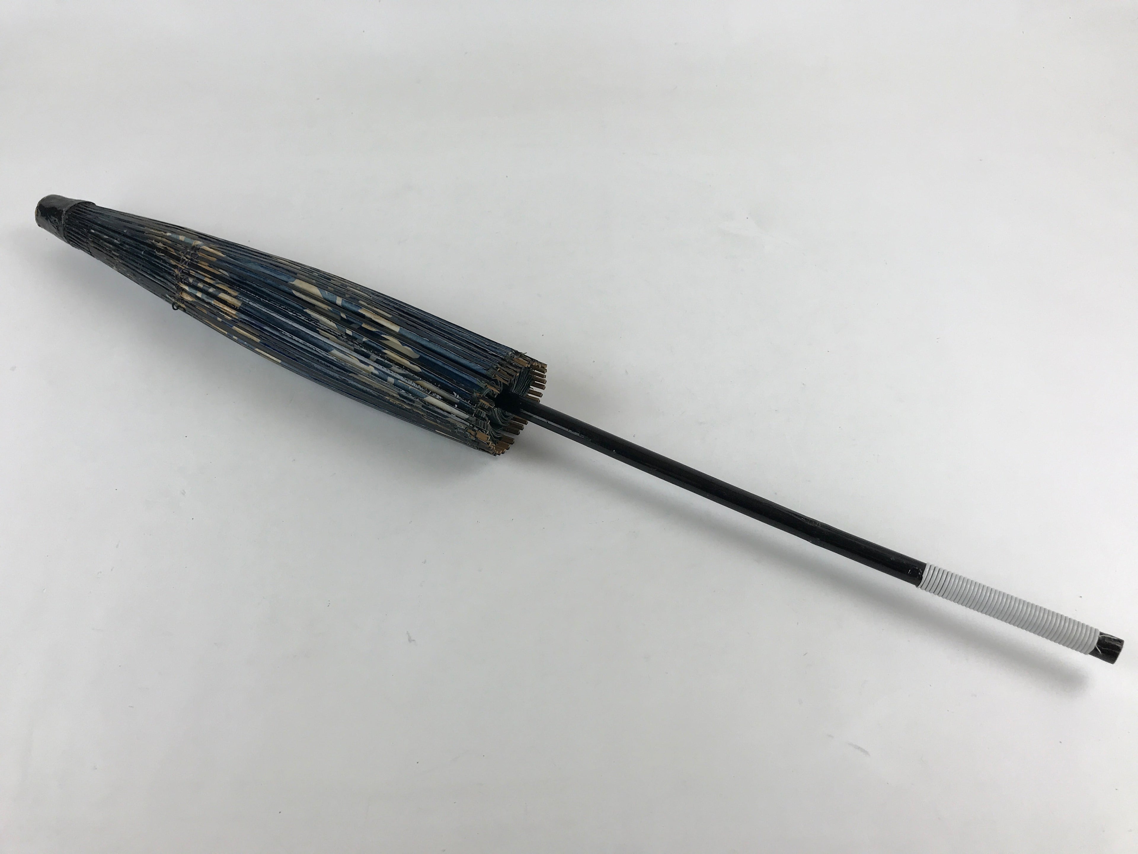 Japanese Umbrella Parasol Vtg Wagasa Bangasa Geisha Paper Blue Vines JK522