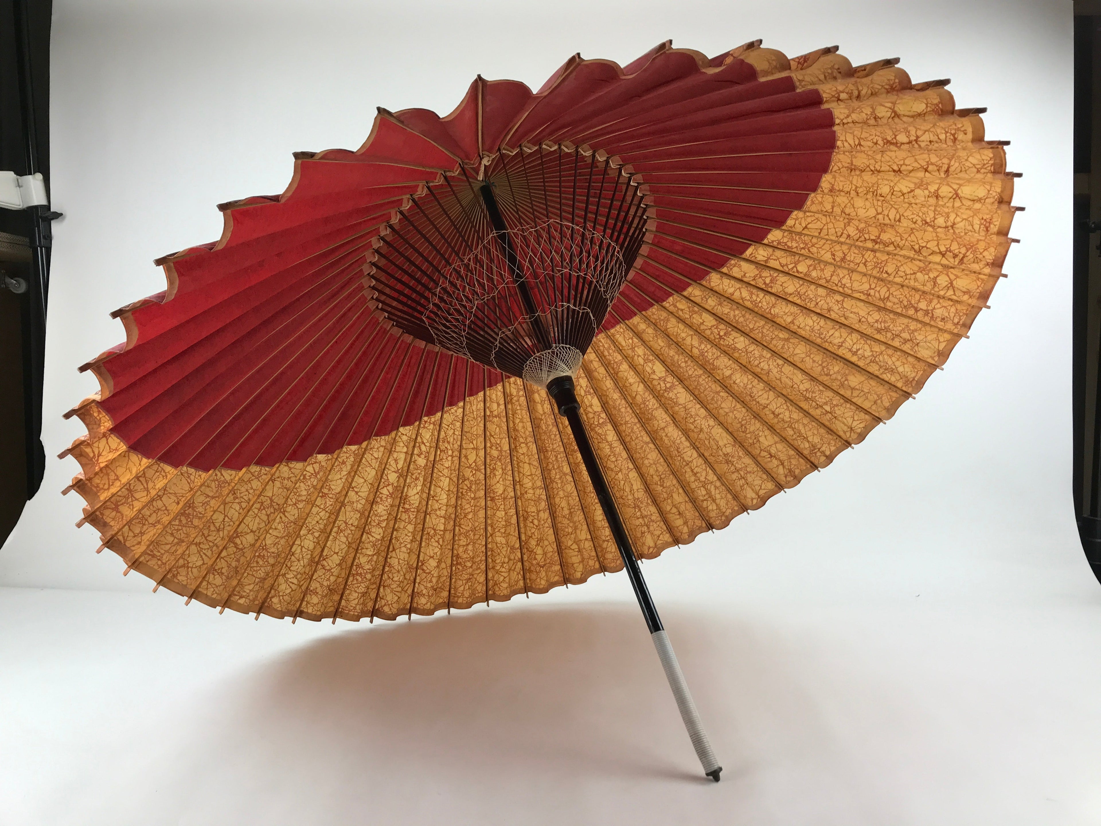 Japanese Umbrella Parasol Wagasa Vtg Paper Bangasa Geisha Red Gold JK630