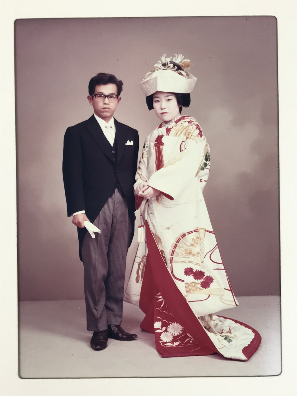 Japanese Wedding Photograph Vtg Traditional Kimono Bride Groom Showa Color PH7