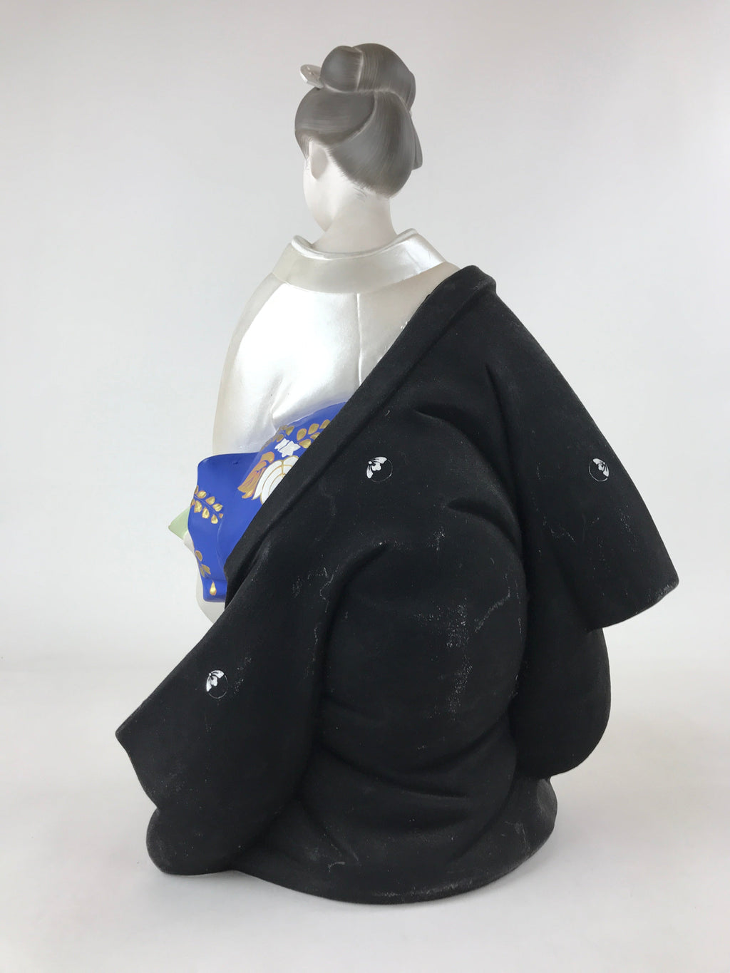 Japanese Woman Wearing Kimono Clay Statue Doll White Blue Hakata Ningyo BD949