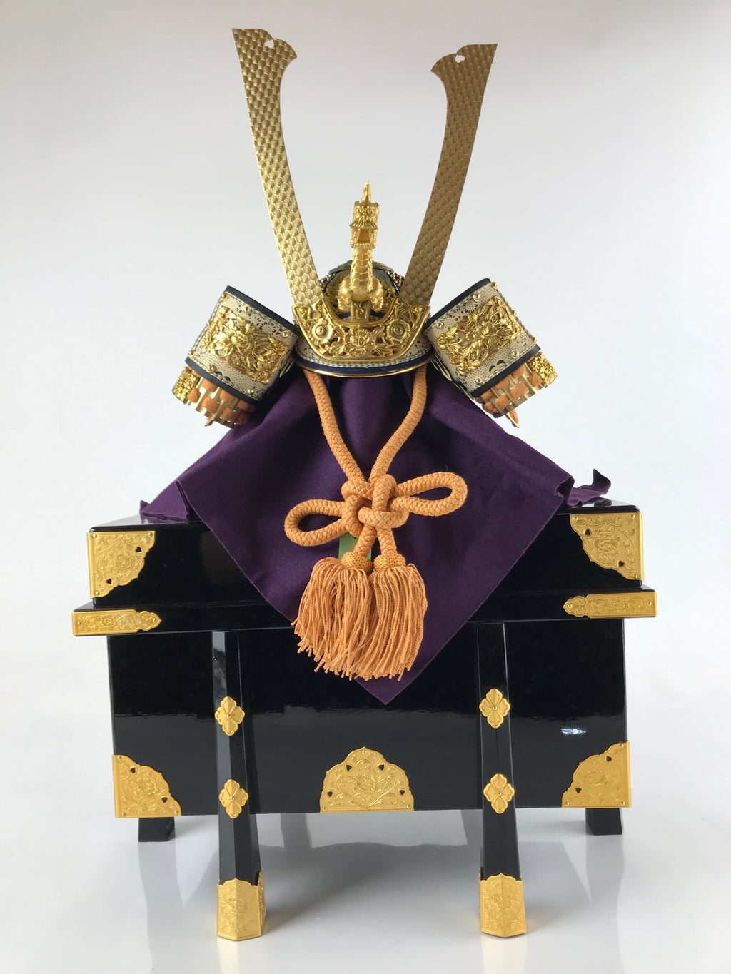 Japanese Wood Boxed Brass Kabuto Samurai Helmet Display Vtg Yoshitsune ID558