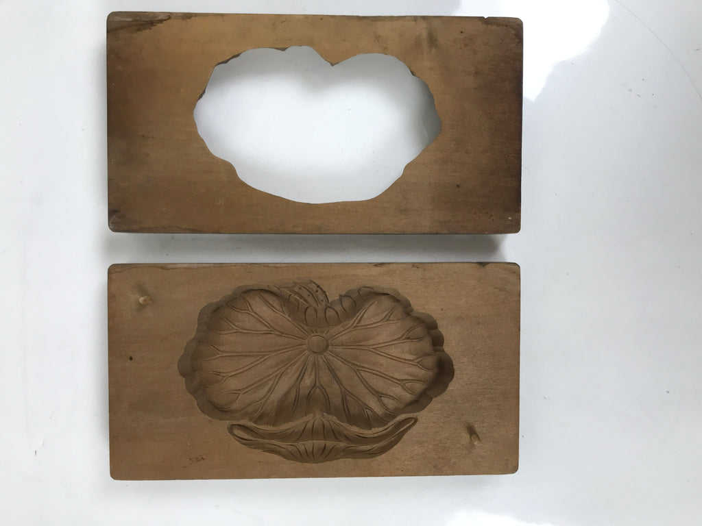 Japanese Wood Carved Kashigata Cake Mold Vtg Sweet Wagashi Lotus Leaf Kg576