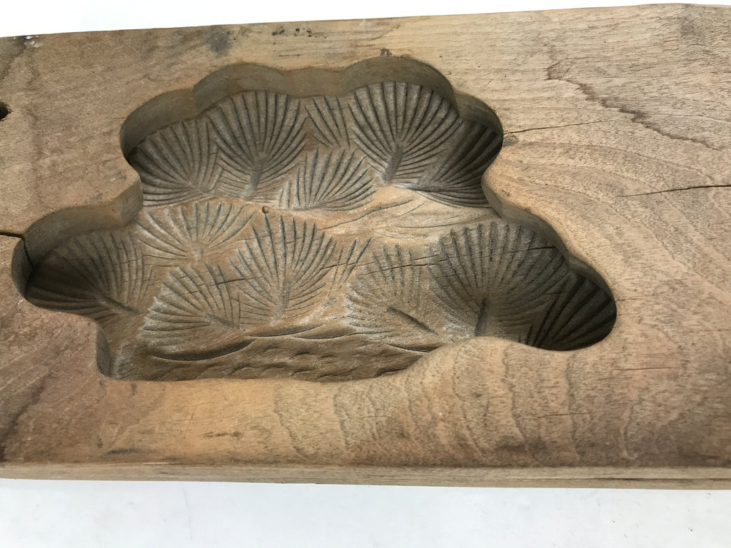 Japanese Wood Carved Kashigata Cake Mold Vtg Sweet Wagashi Pine Matsu Kg578