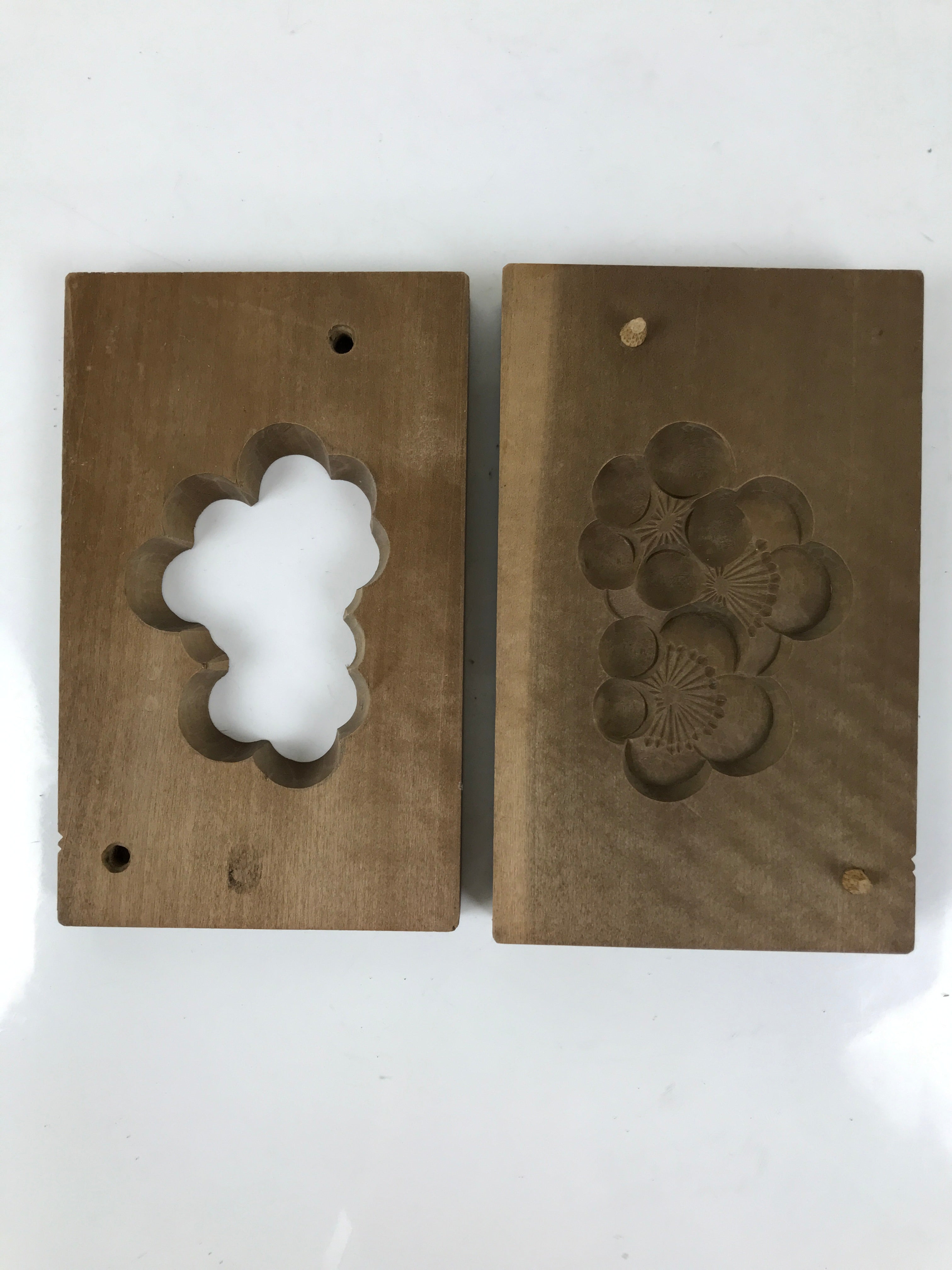 Japanese Wood Carved Kashigata Cake Mold Vtg Sweet Wagashi Plum Blossoms Kg619