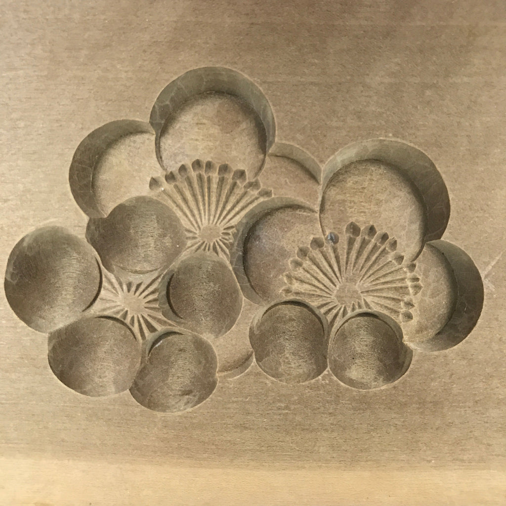 Japanese Wood Carved Kashigata Cake Mold Vtg Sweet Wagashi Plum Blossoms Kg619