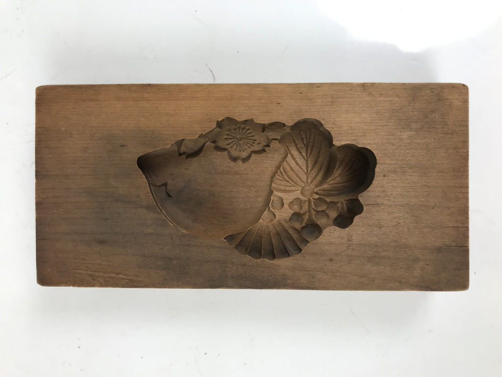 Japanese Wood Carved Kashigata Cake Mold Vtg Sweet Wagashi Sakura Kiku Kg613