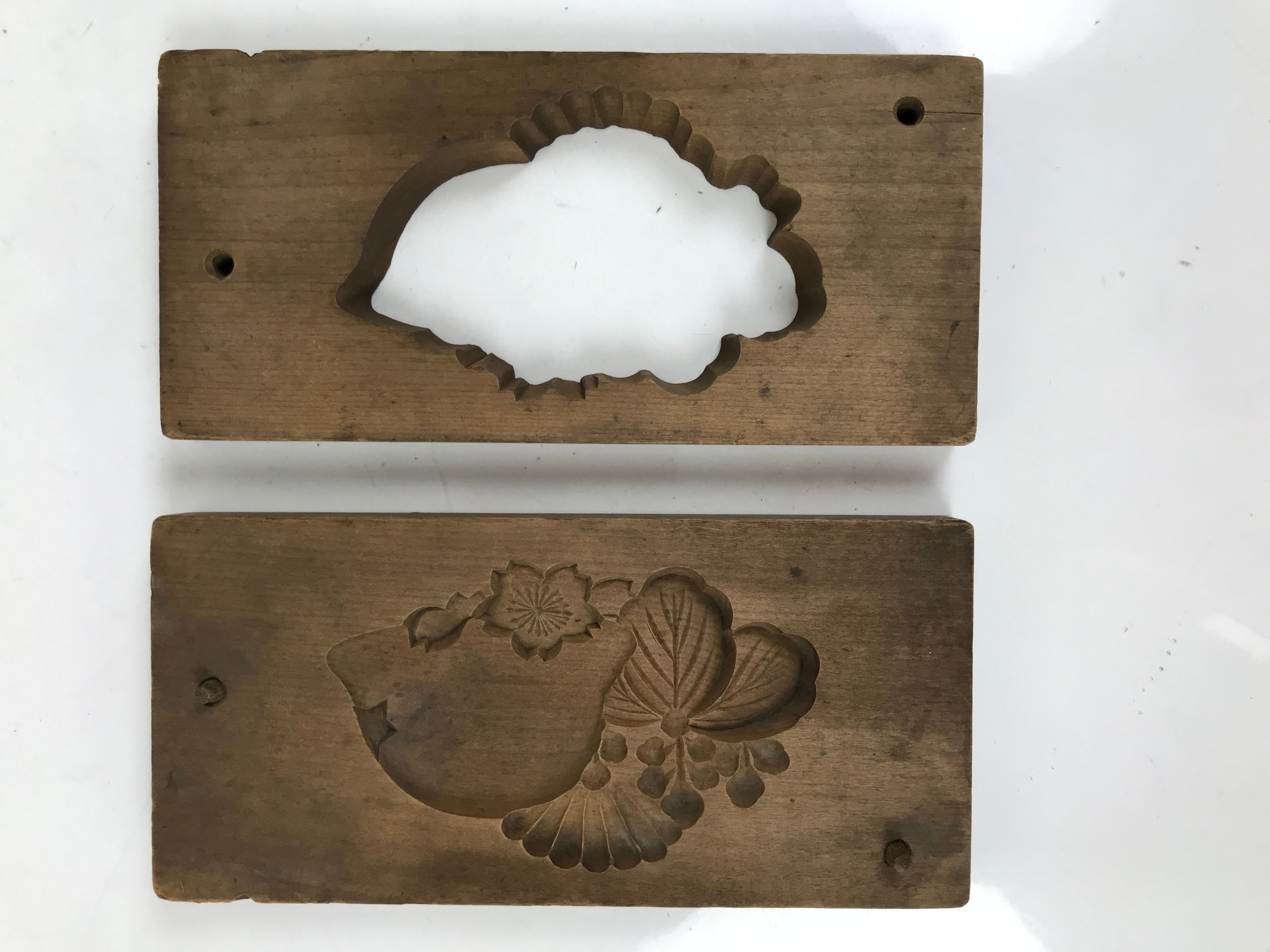 Japanese Wood Carved Kashigata Cake Mold Vtg Sweet Wagashi Sakura Kiku Kg613