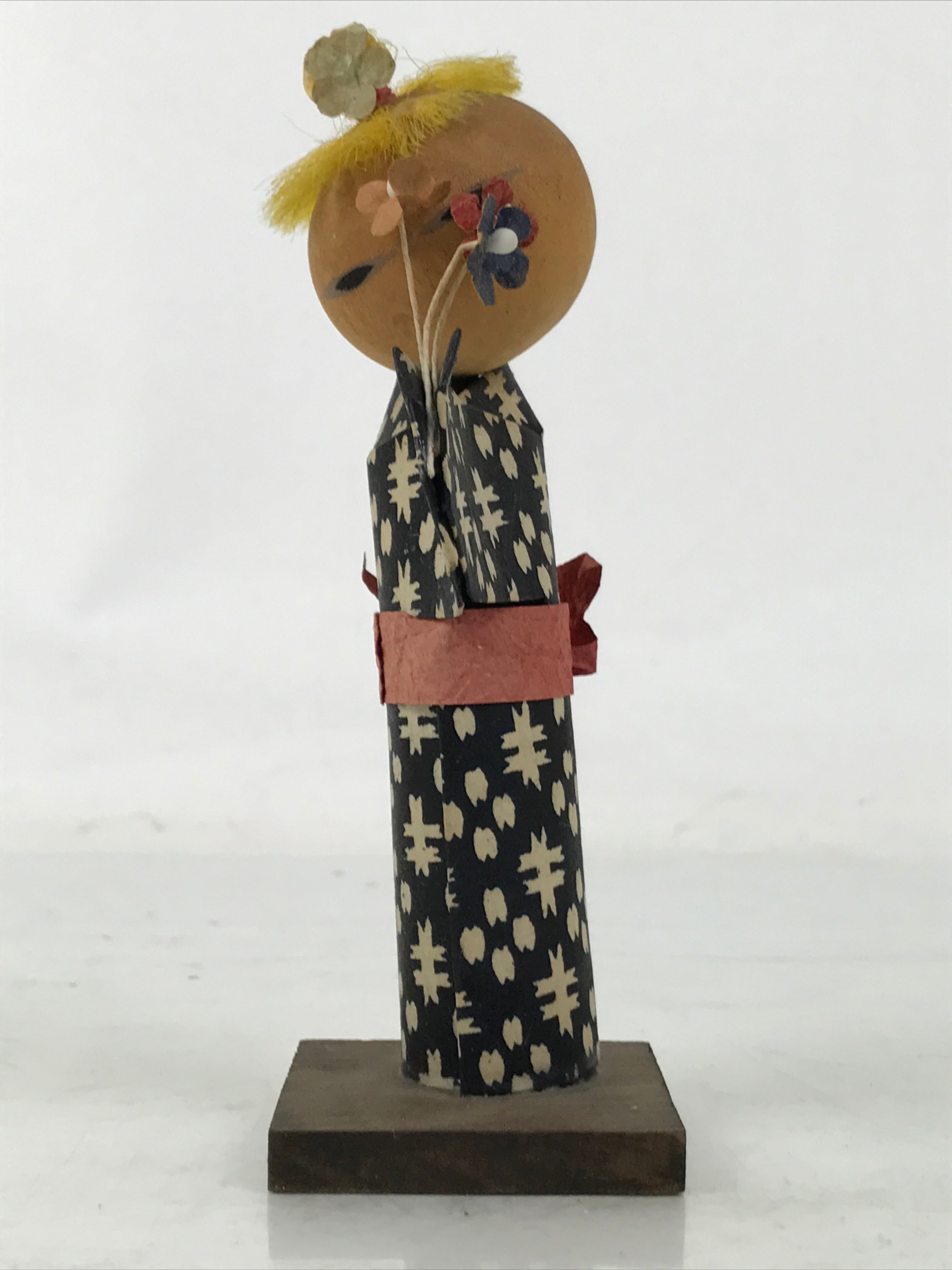 Japanese Wood Kokeshi Doll Vtg Figurine Girl Kimono Flower Washi Paper KF751