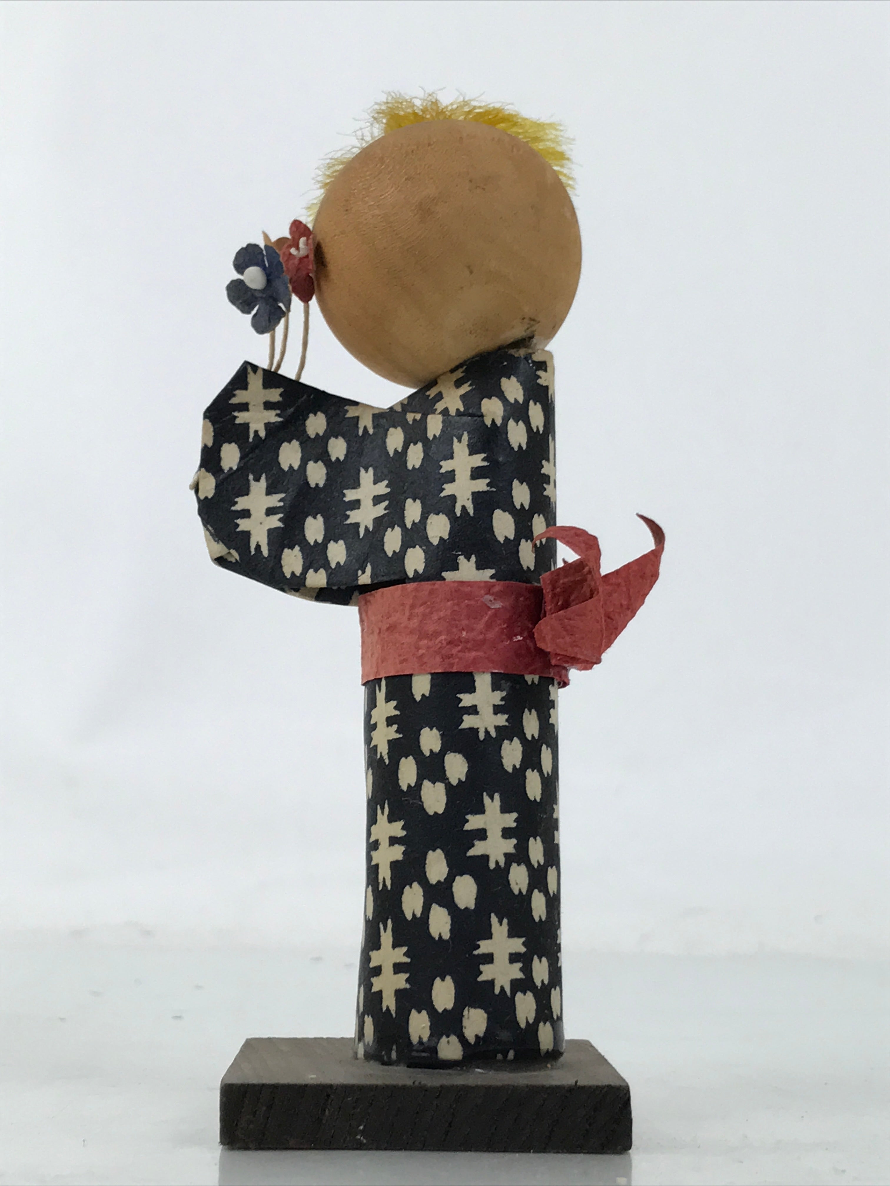 Japanese Wood Kokeshi Doll Vtg Figurine Girl Kimono Flower Washi Paper KF751