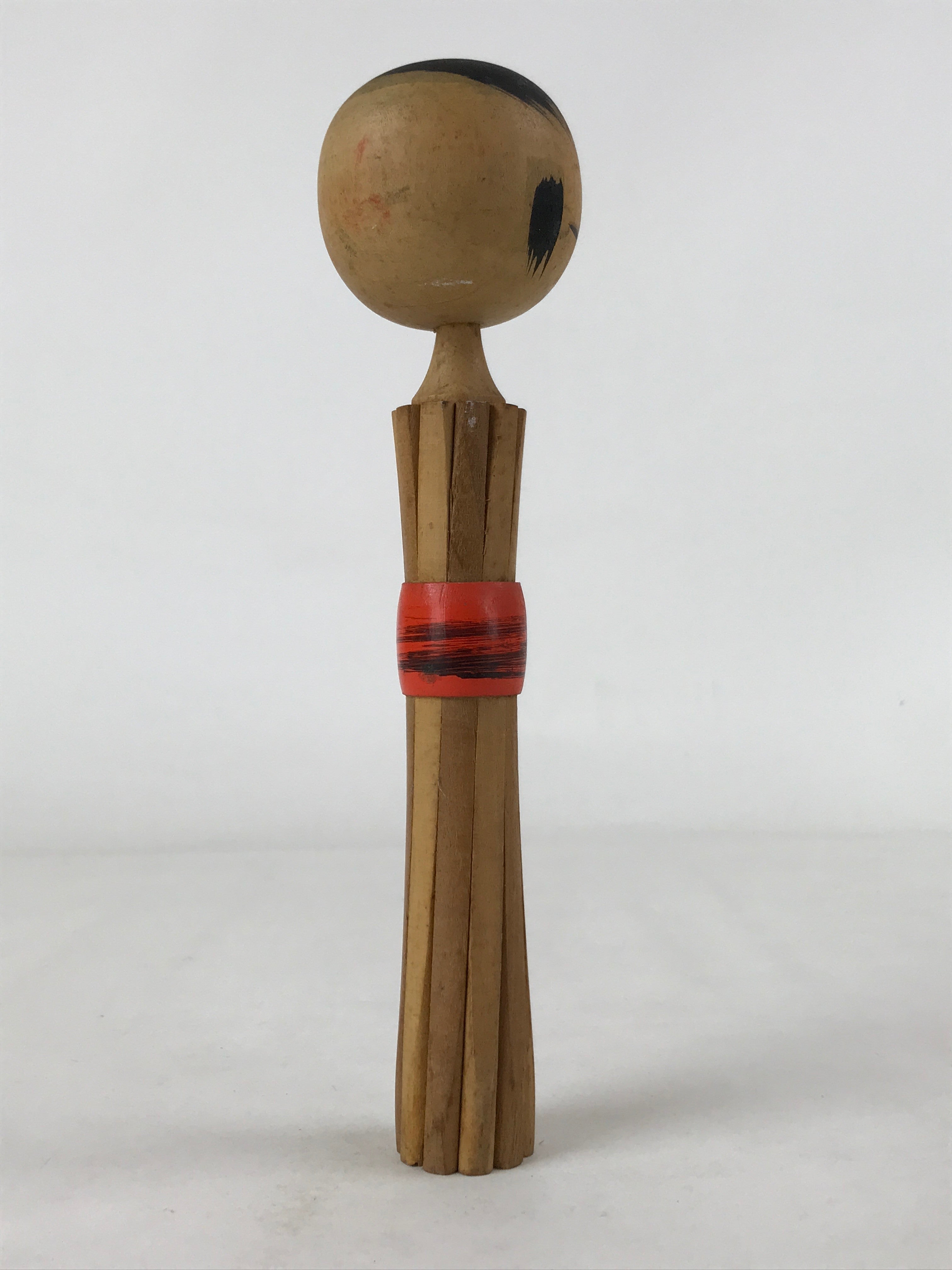 Japanese Wood Kokeshi Doll Vtg Red Obi Folk Art Toy Decoration KF680