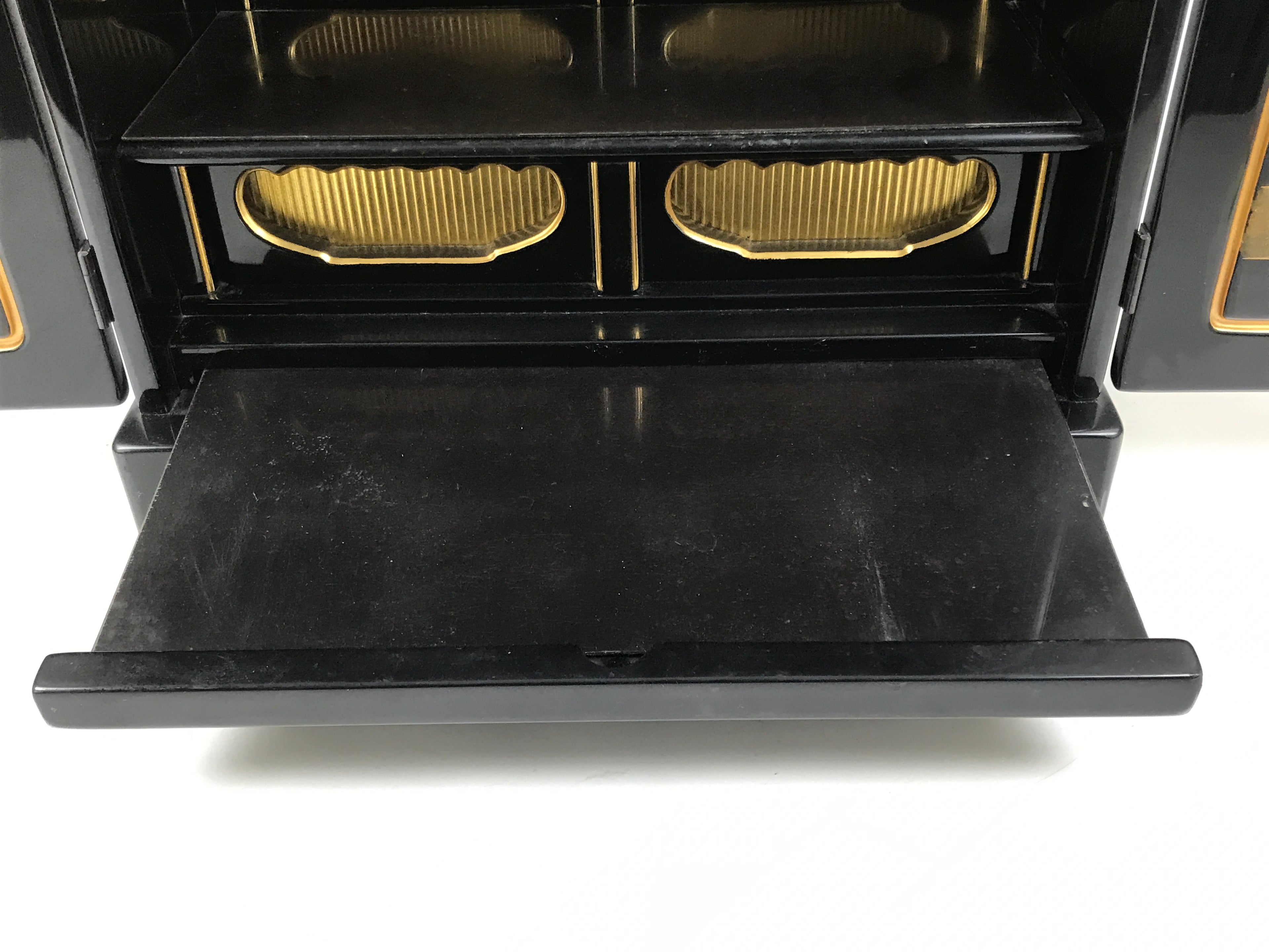 Japanese Wooden Buddhist Altar Cabinet Butsudan Vtg Makie Raden Black Gold BA601