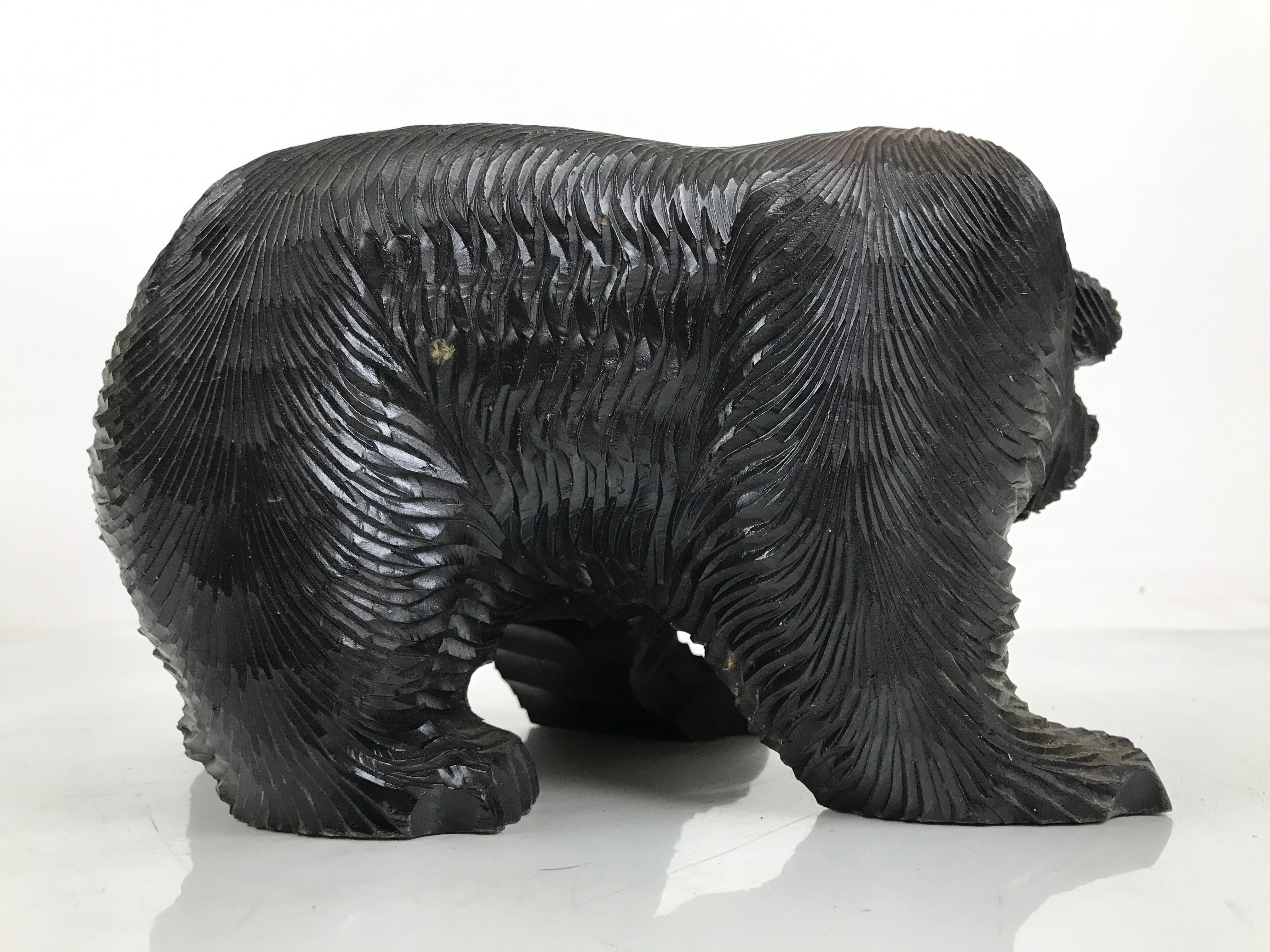 Japanese Wooden Carved Ainu Bear Statue Vtg Sculpture Hokkaido Brown AB120