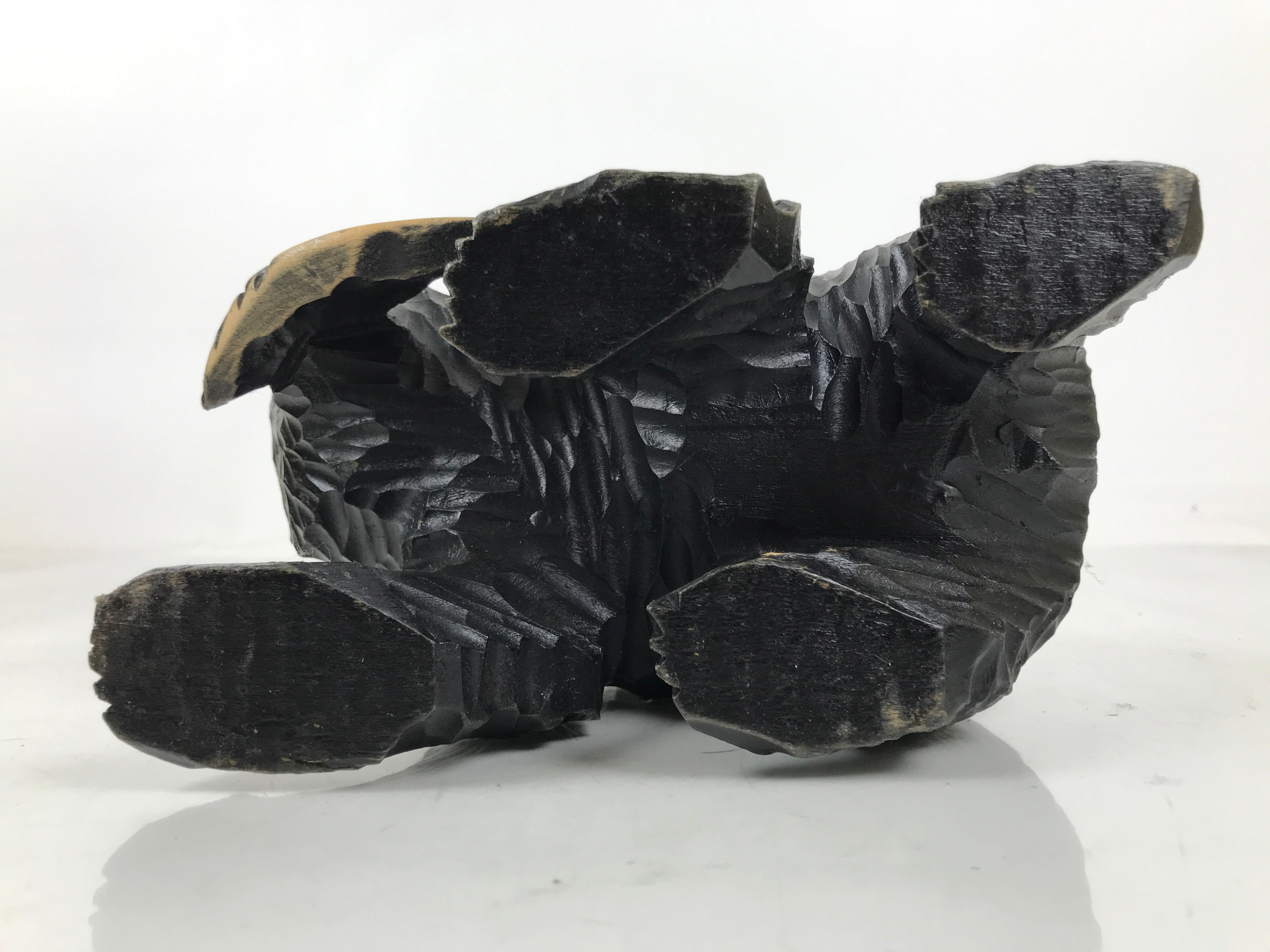 Japanese Wooden Carved Ainu Bear Statue Vtg Sculpture Hokkaido Brown AB122