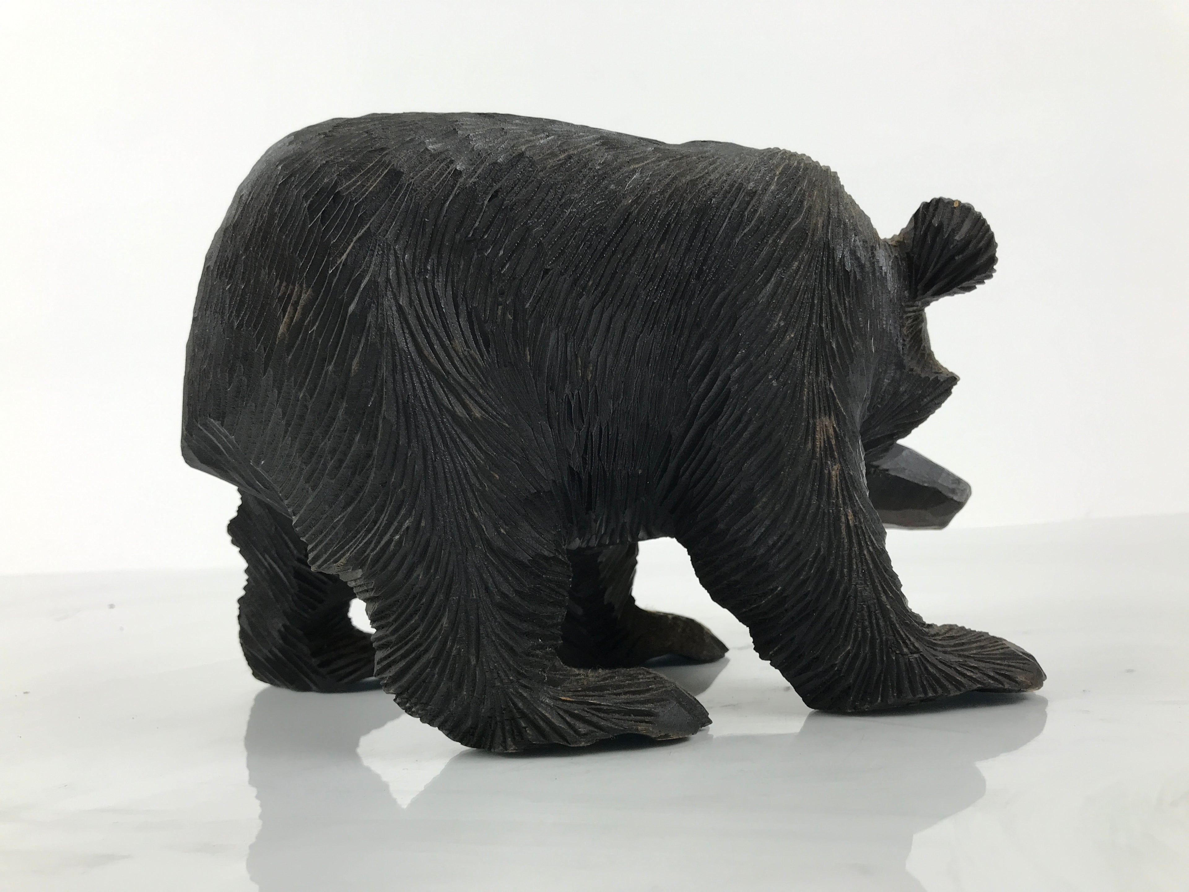 Japanese Wooden Carved Ainu Bear Statue Vtg Sculpture Hokkaido Brown AB130