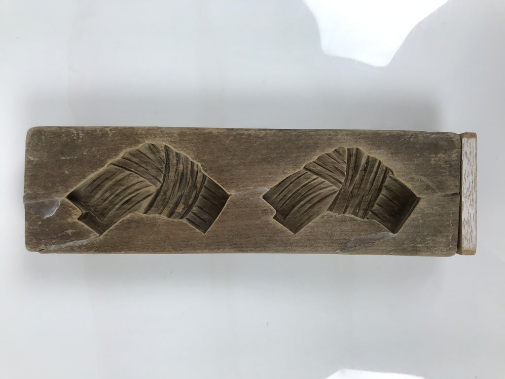 Japanese Wooden Carved Kashigata Cake Mold Sweet Wagashi Tied Kombu Kelp Kg751