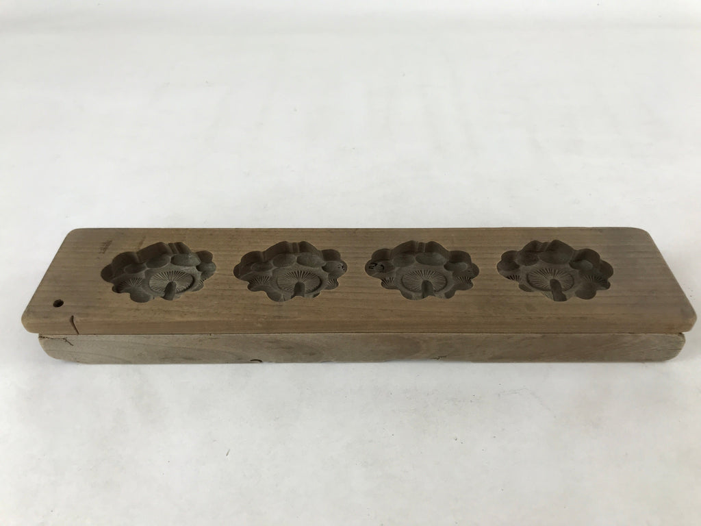 Japanese Wooden Carved Kashigata Cake Mold Vtg Sweet Wagashi Dandelions Kg530