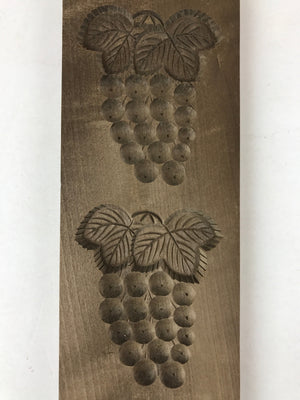 Japanese Wooden Carved Kashigata Cake Mold Vtg Sweet Wagashi Grapes Kg503