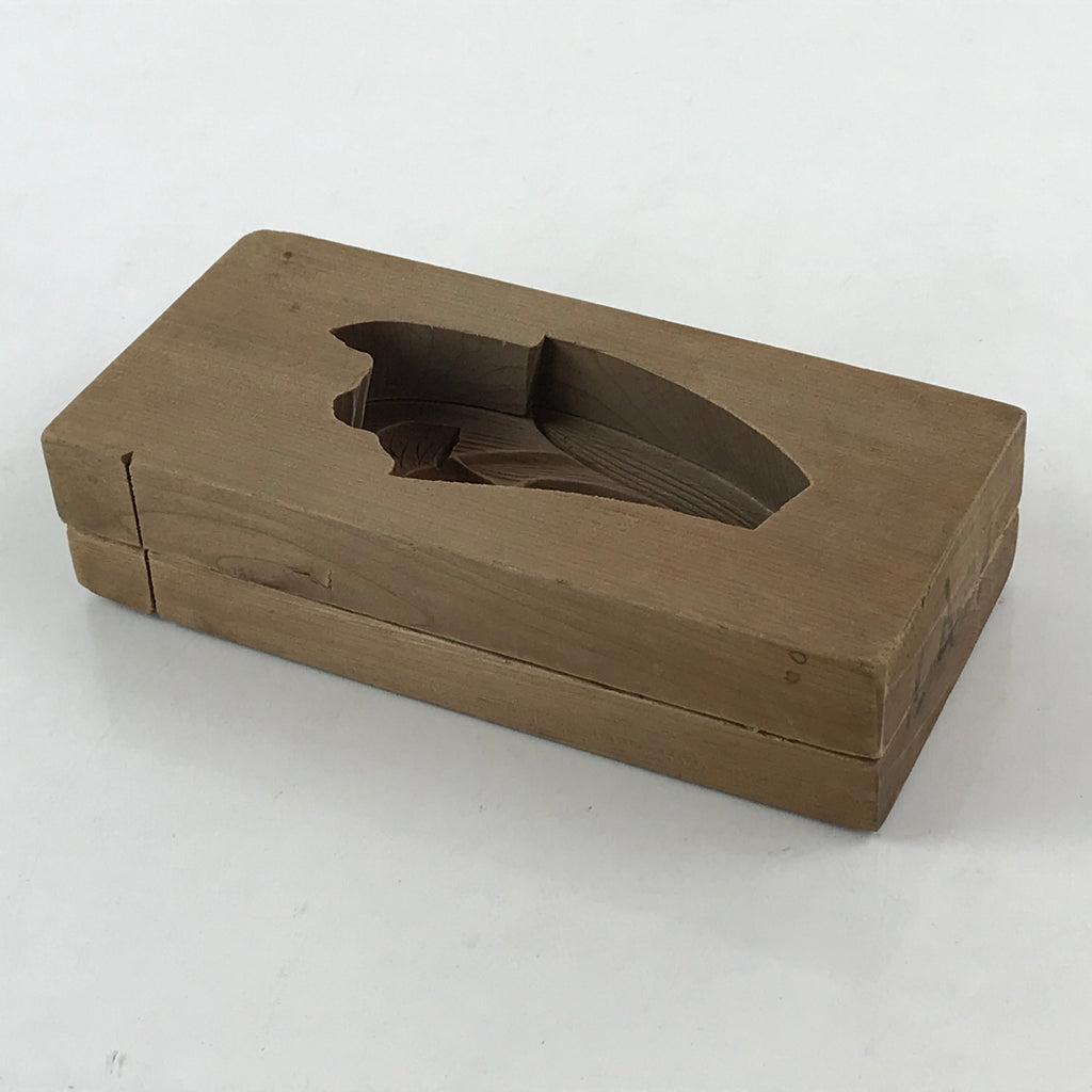 Japanese Wooden Carved Kashigata Cake Mold Vtg Sweet Wagashi Iris Flower Kg456