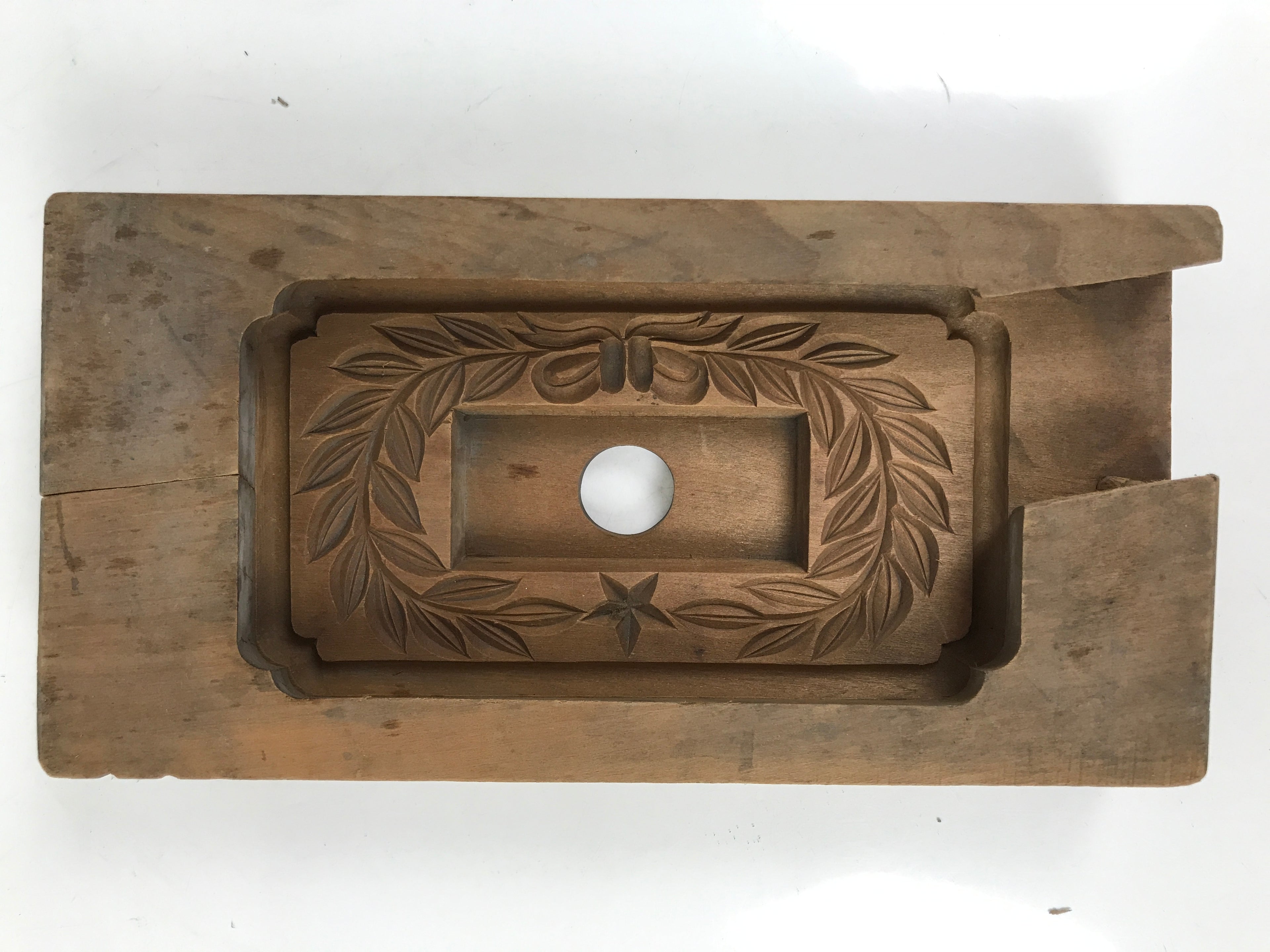 Japanese Wooden Carved Kashigata Cake Mold Vtg Sweet Wagashi Leaves Frame Kg693
