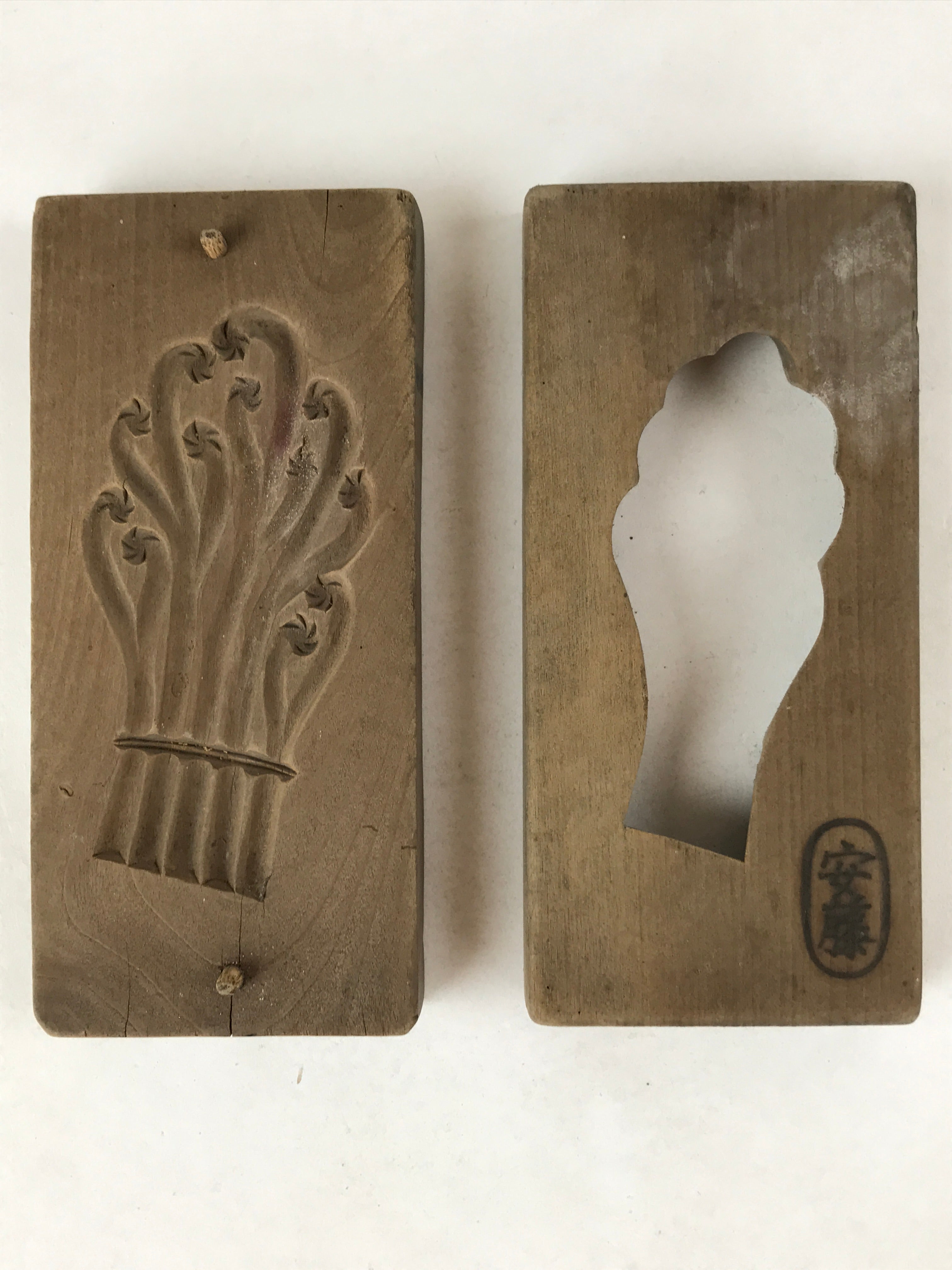 Japanese Wooden Carved Kashigata Cake Mold Vtg Sweet Wagashi Warabi Ferns Kg521
