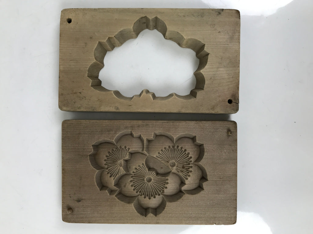 Japanese Wooden Carved Kashigata Cake Mold Wagashi Cherry Blossoms Sakura Kg646