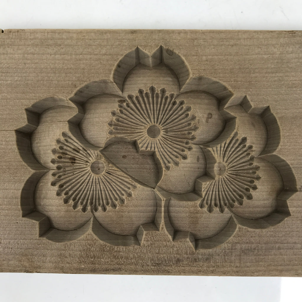 Japanese Wooden Carved Kashigata Cake Mold Wagashi Cherry Blossoms Sakura Kg646