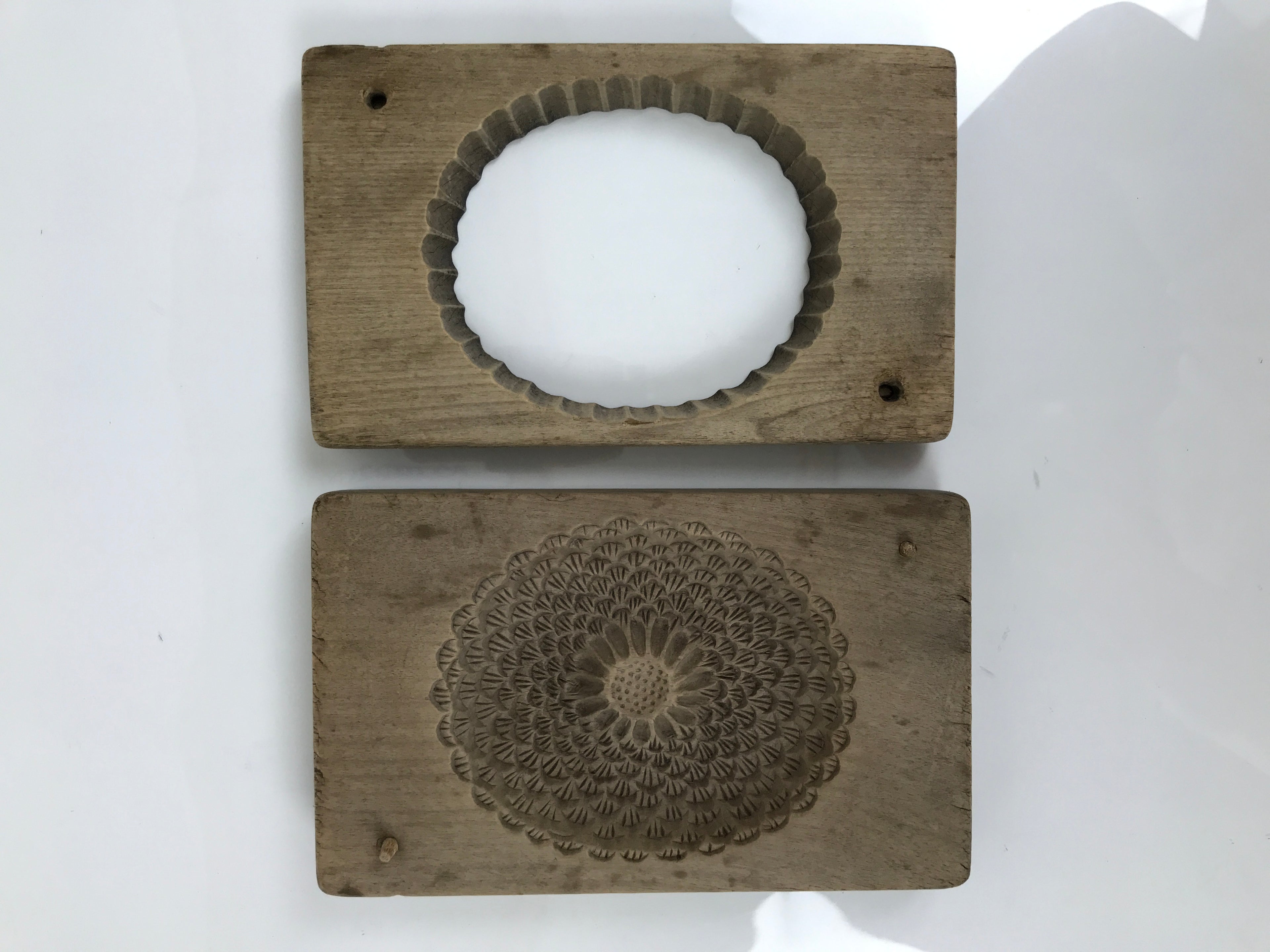 Japanese Wooden Kashigata Cake Mold Vtg Sweet Wagashi Chrysanthemum Kiku Kg746