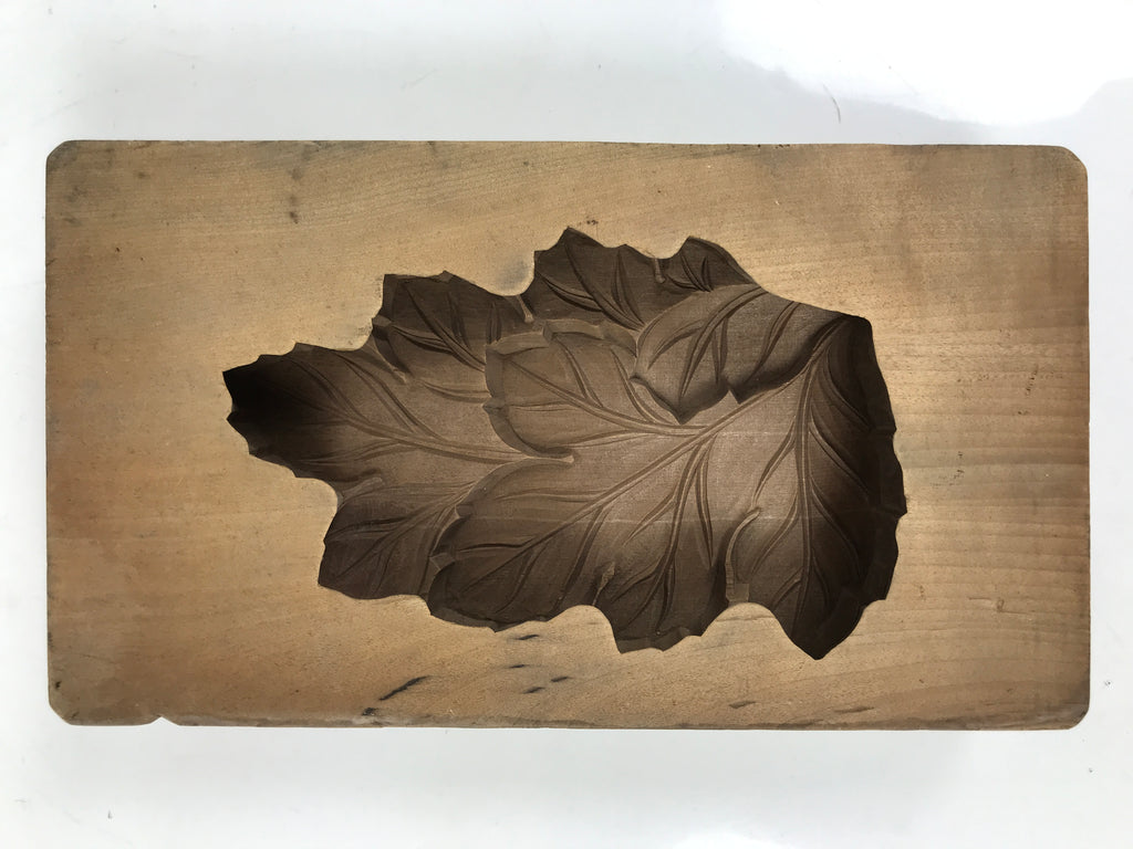 Japanese Wooden Kashigata Cake Mold Vtg Sweet Wagashi Chrysanthemum Leaf Kg656