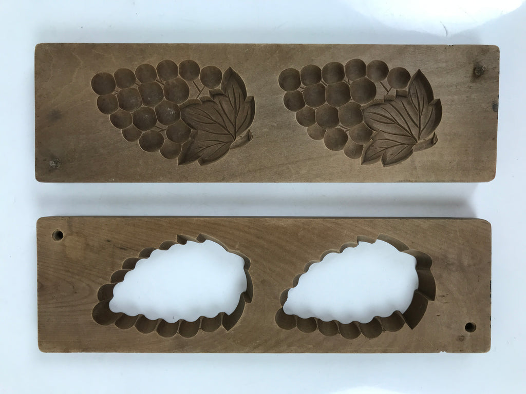 Japanese Wooden Kashigata Cake Mold Vtg Sweet Wagashi Grapes Budou Fruit Kg706