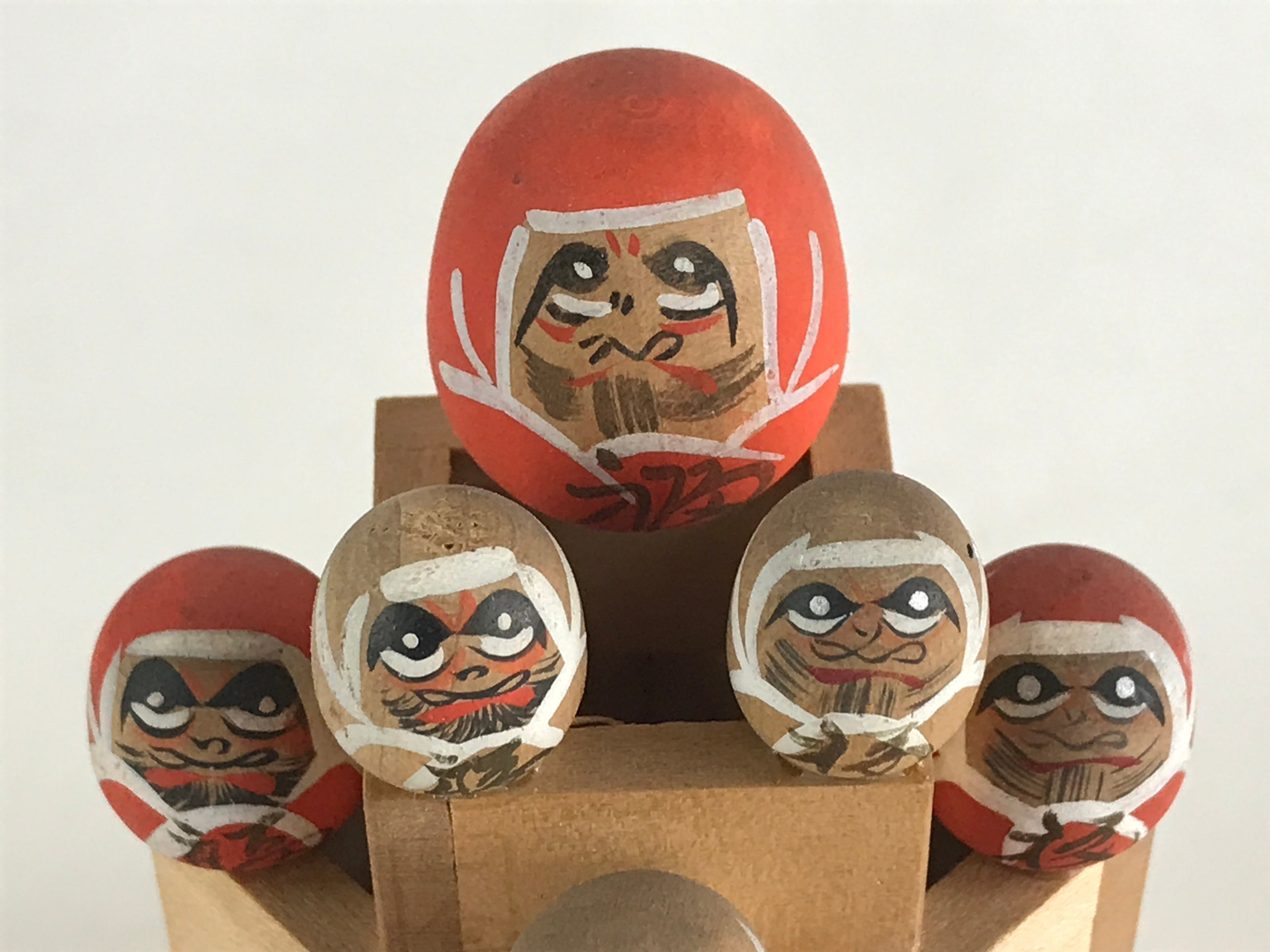 Japanese Wooden Kokeshi Doll Daruma Figurine Traditional Craft Folk Art KF642