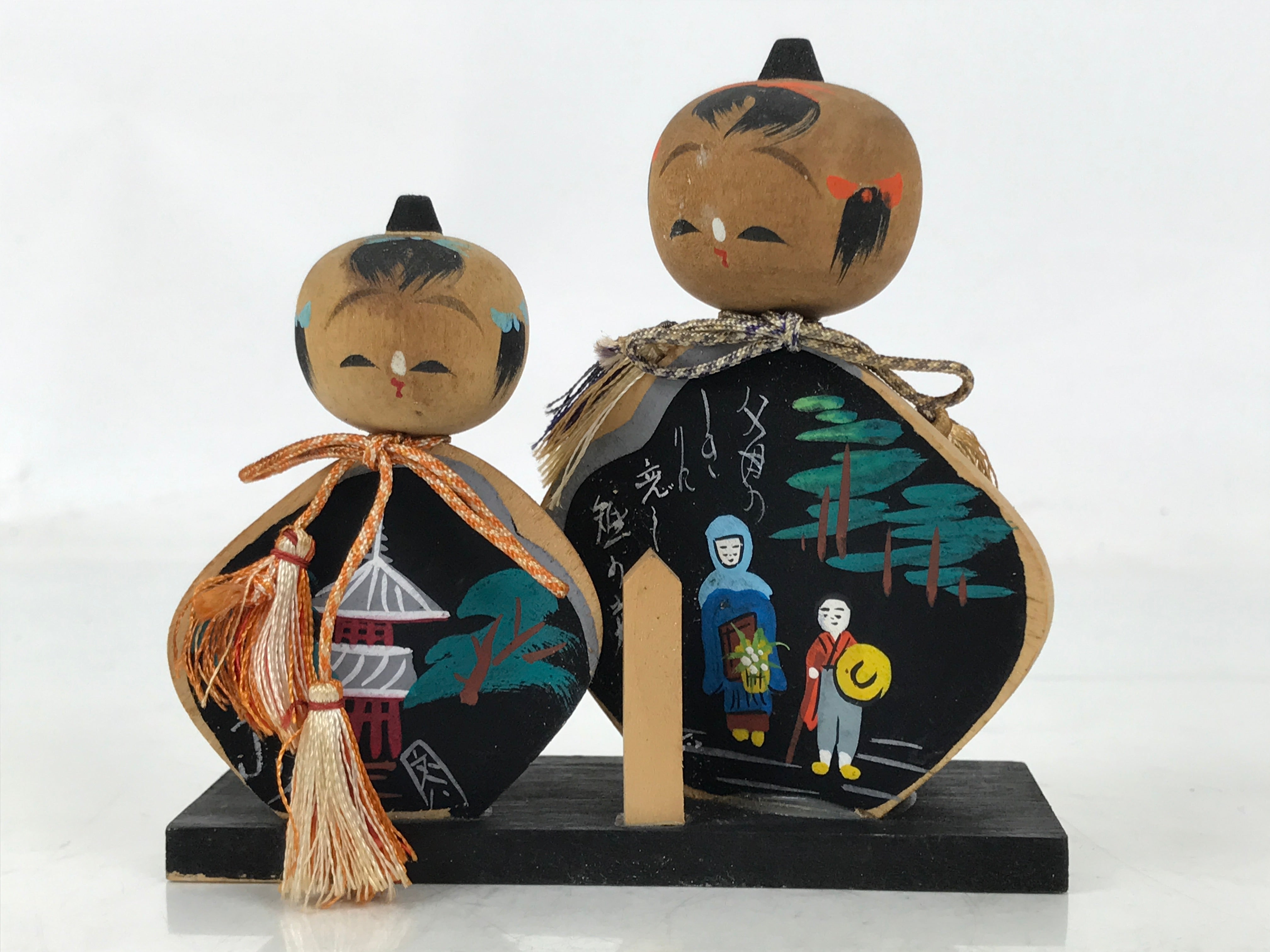 Japanese Wooden Kokeshi Doll Vtg 2 People Mount Koya Matsuo Basho Haiku KF755