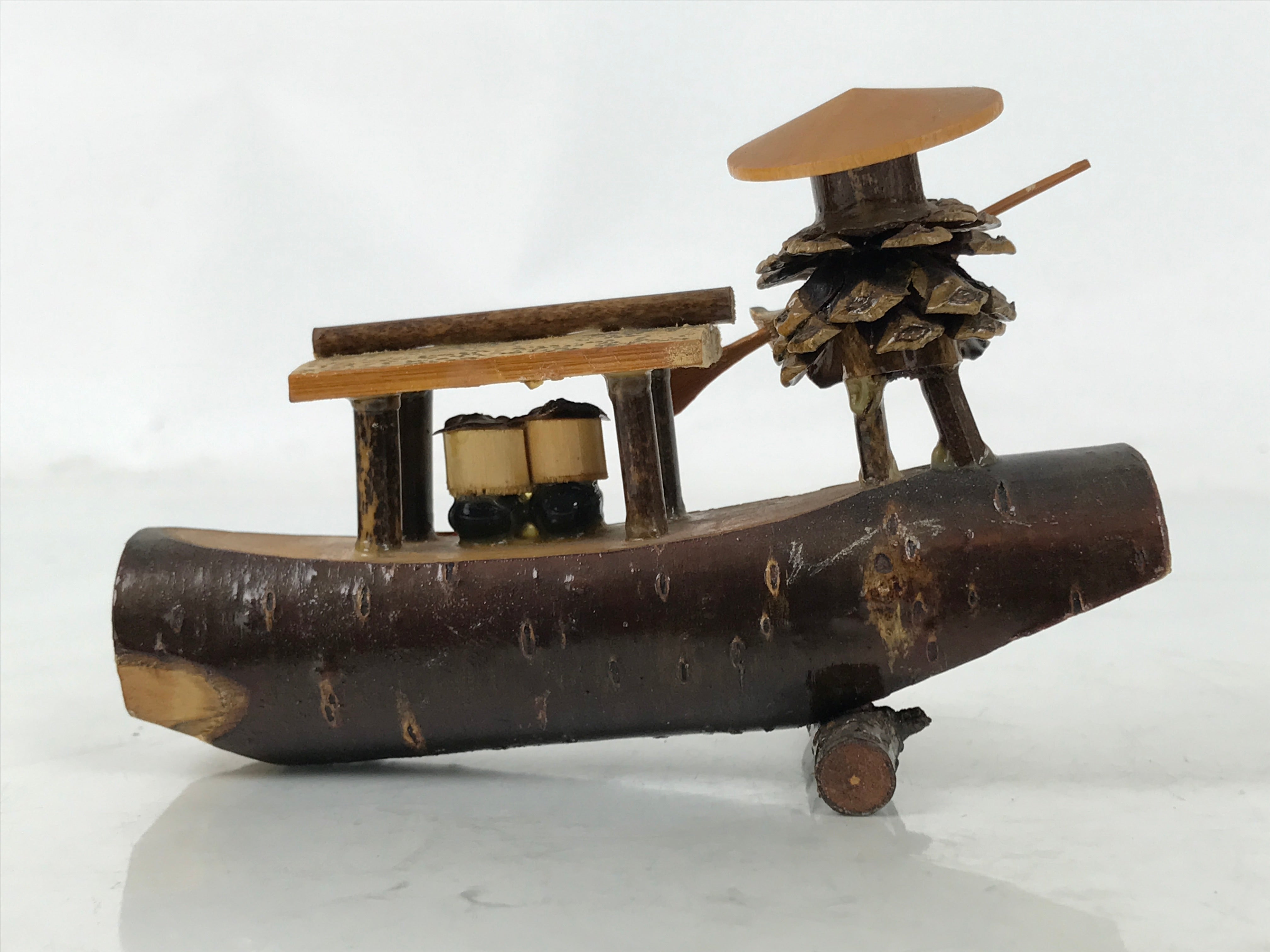 Japanese Wooden Kokeshi Doll Vtg Figurine 3 People Boat Pine Cone Brown KF756