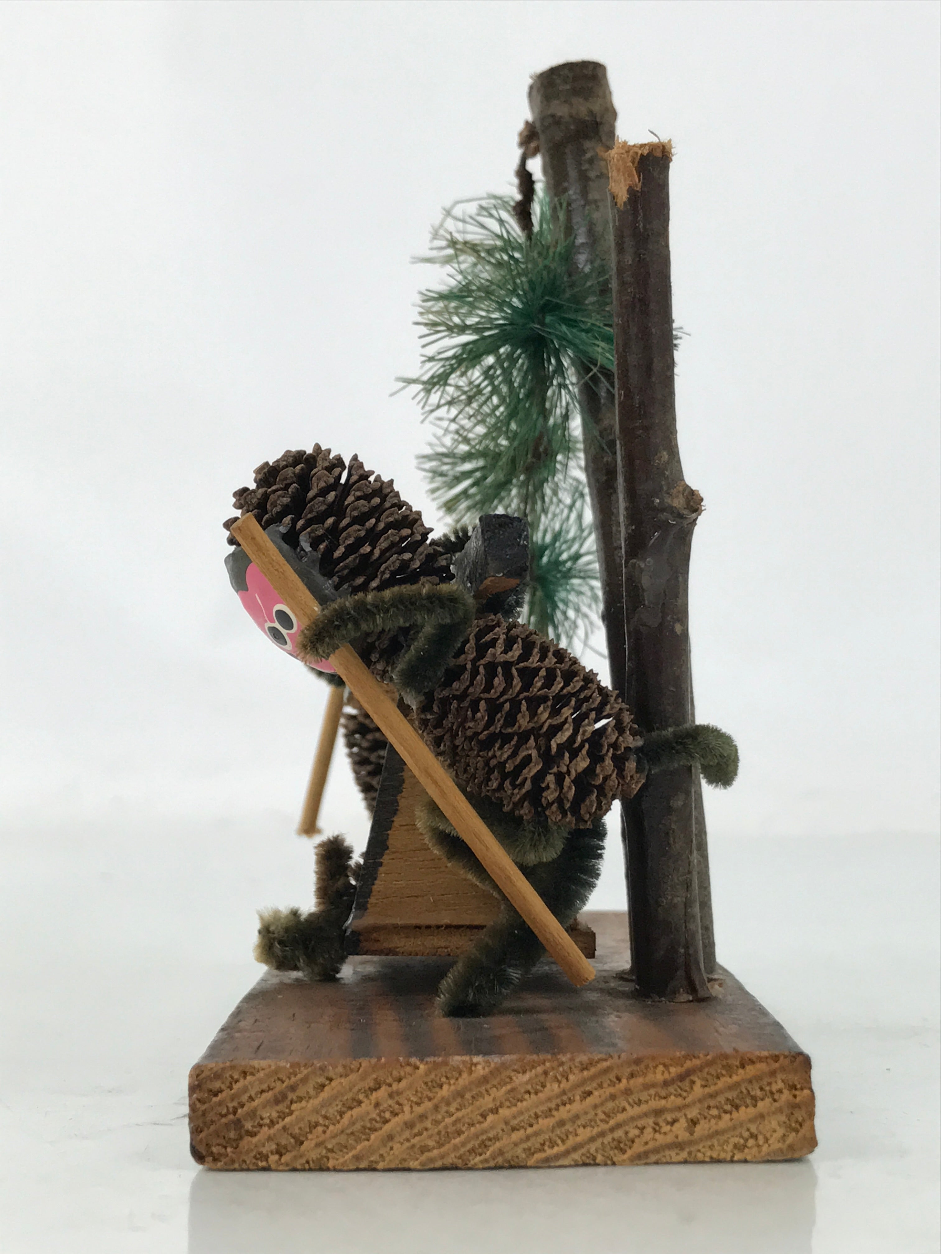 Japanese Wooden Kokeshi Doll Vtg Figurine Monkey Litter Palanquin Brown KF760