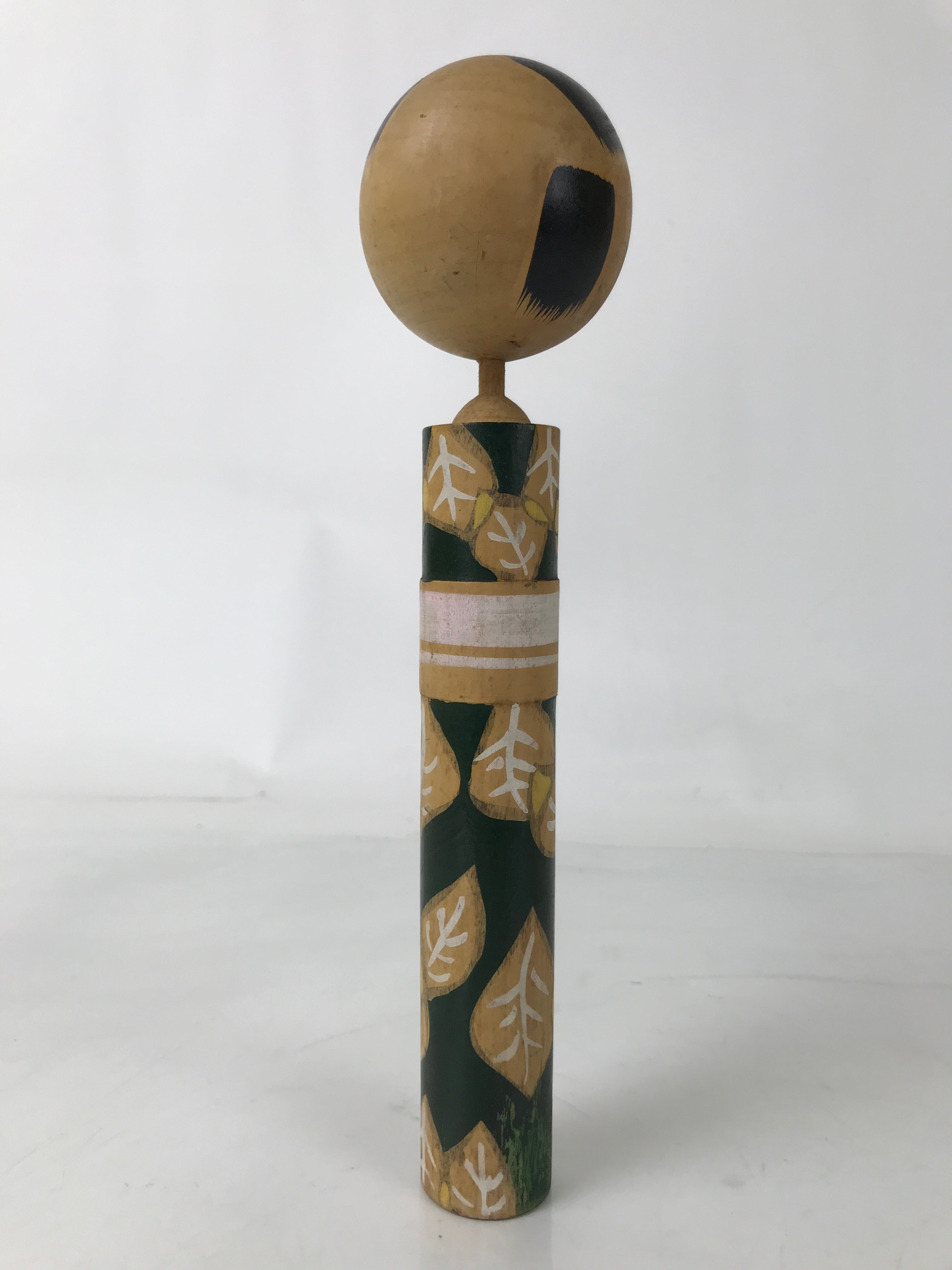 Japanese Wooden Kokeshi Doll Vtg Green White Leaves Pattern Kimono KF728