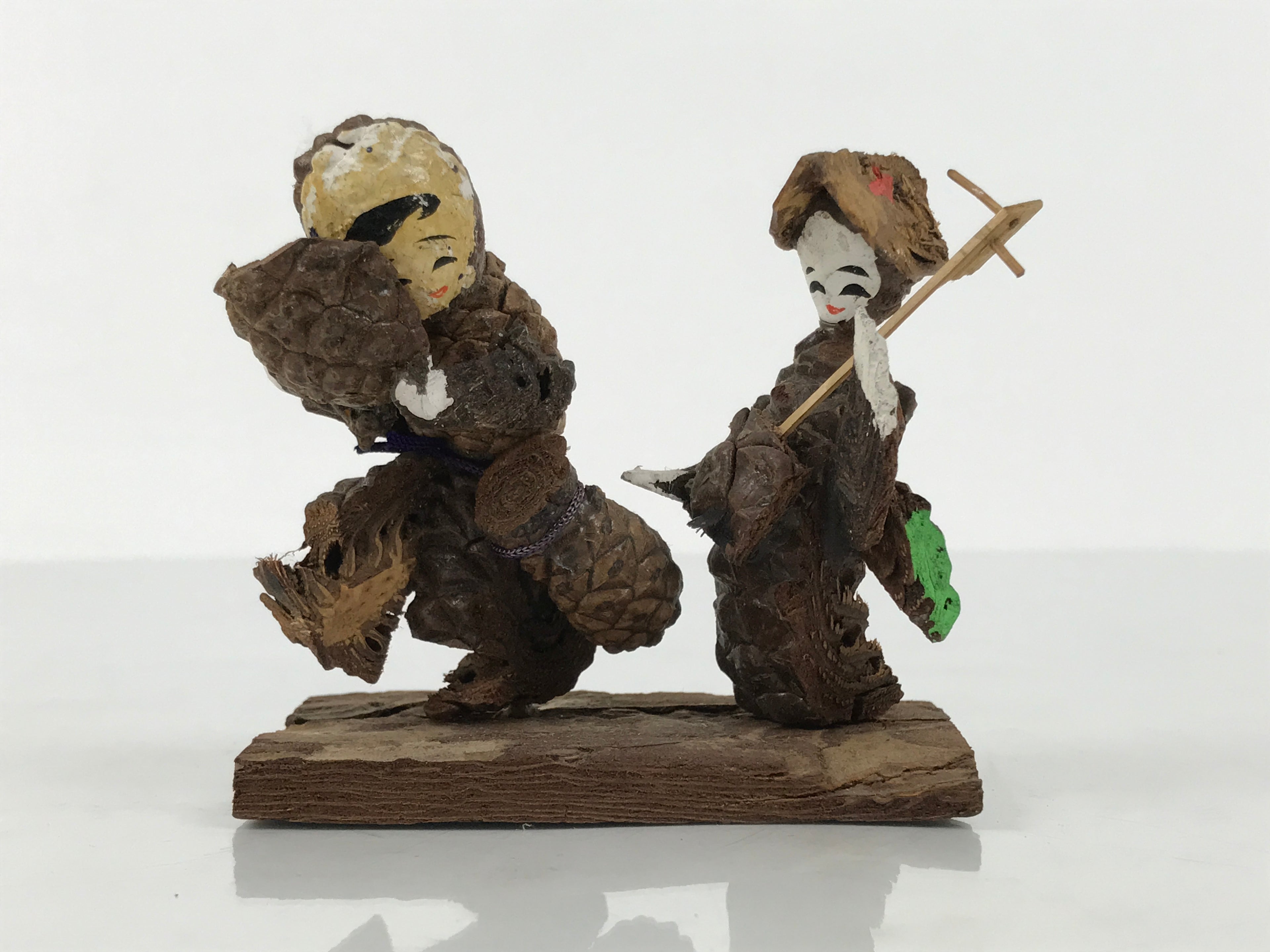 Japanese Wooden Kokeshi Doll Vtg Kimono Couple Figurine Pinecone Brown KF812