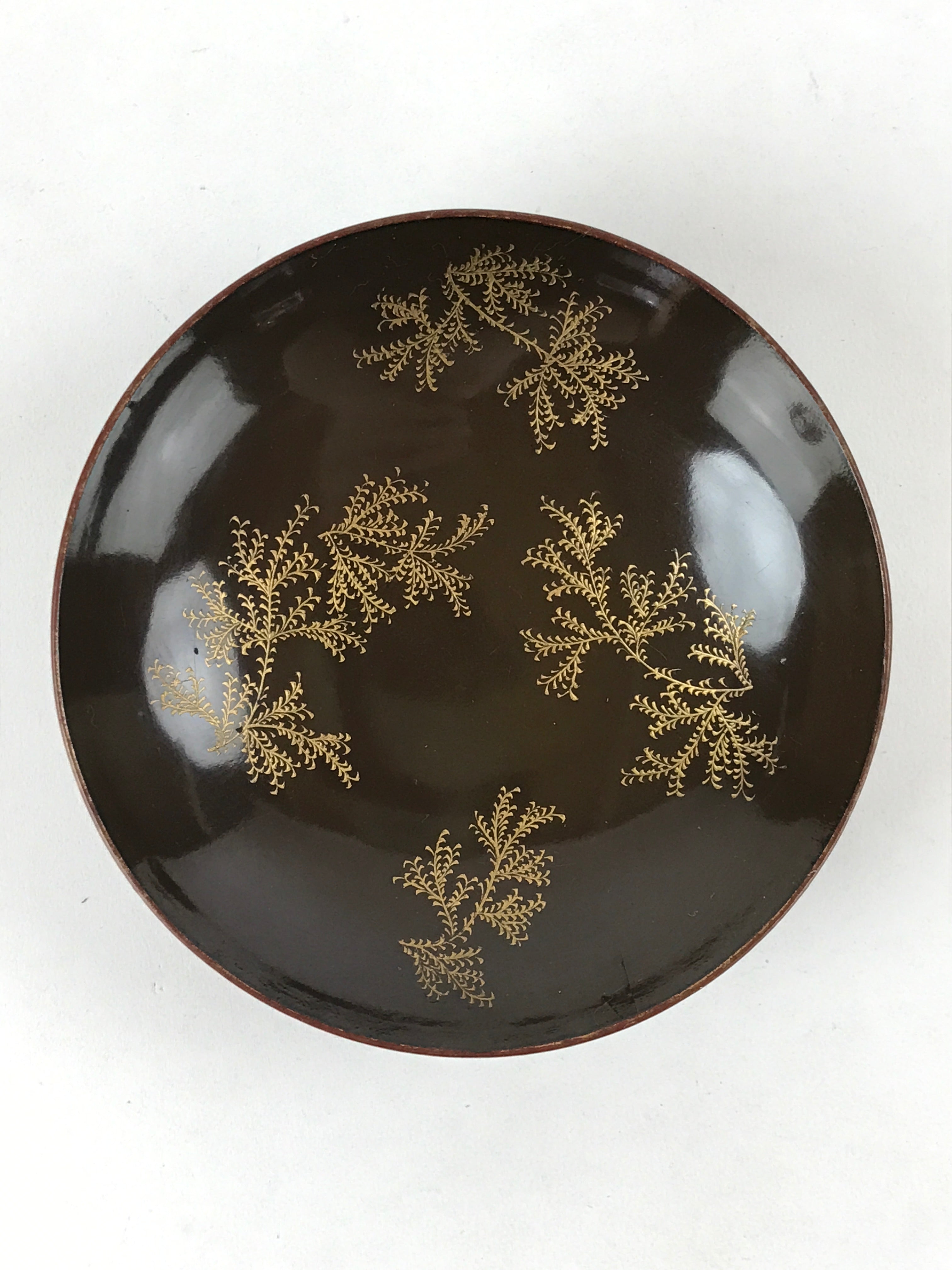 Japanese Wooden Lacquered Makie Sake Cup Sakazuki Vtg Guinomi Brown Gold G103